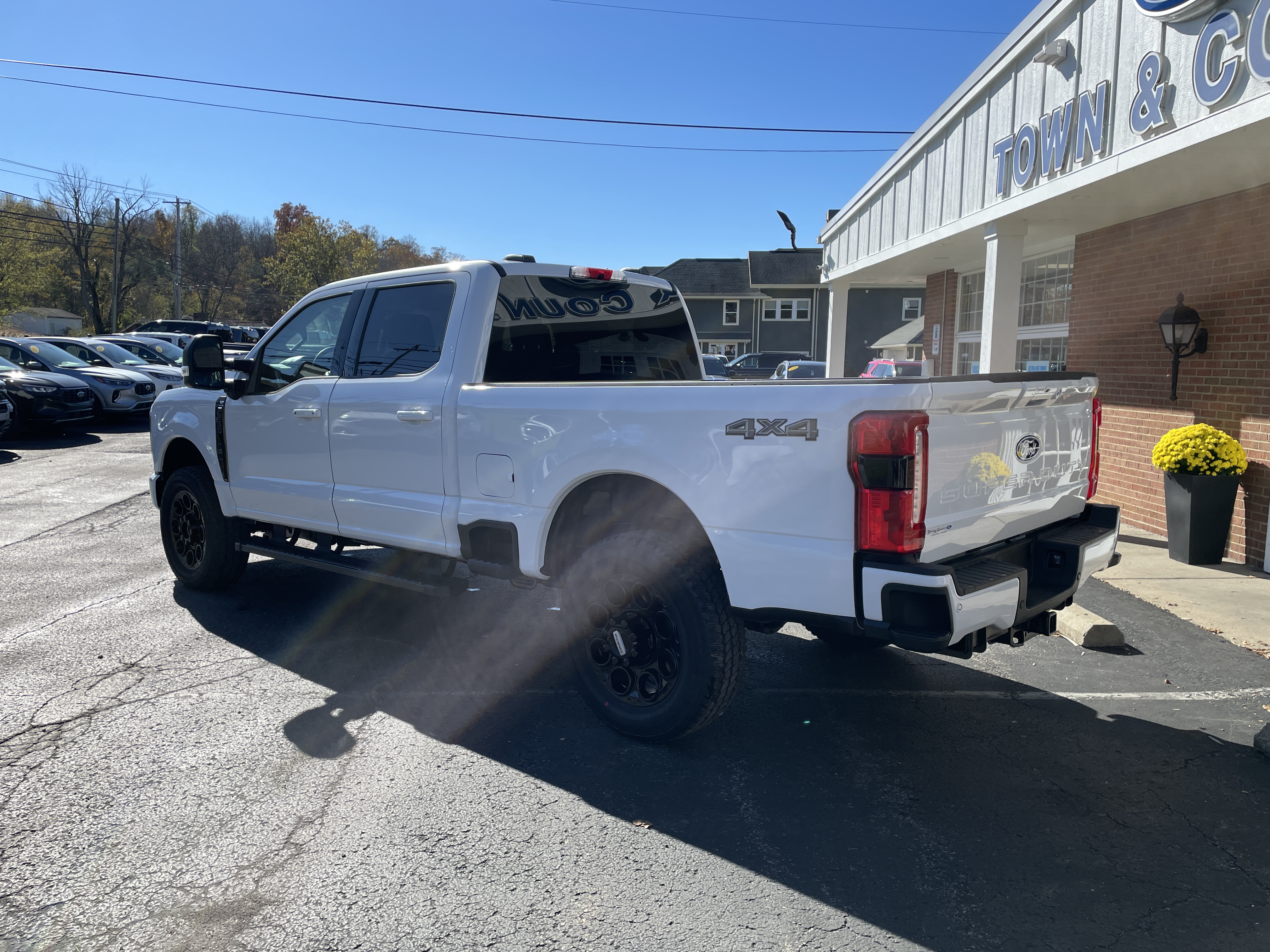 2027 Ford F-250 Pickup photo 8 of 33