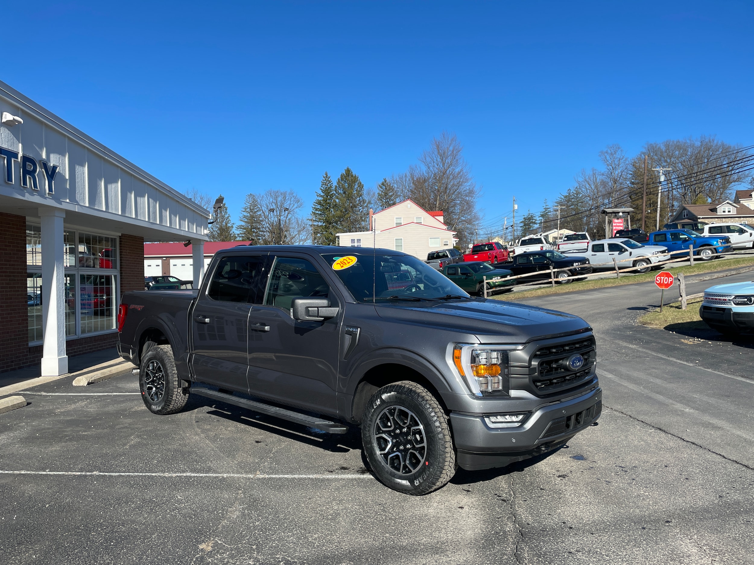 2023 Ford F-150 XLT - 2
