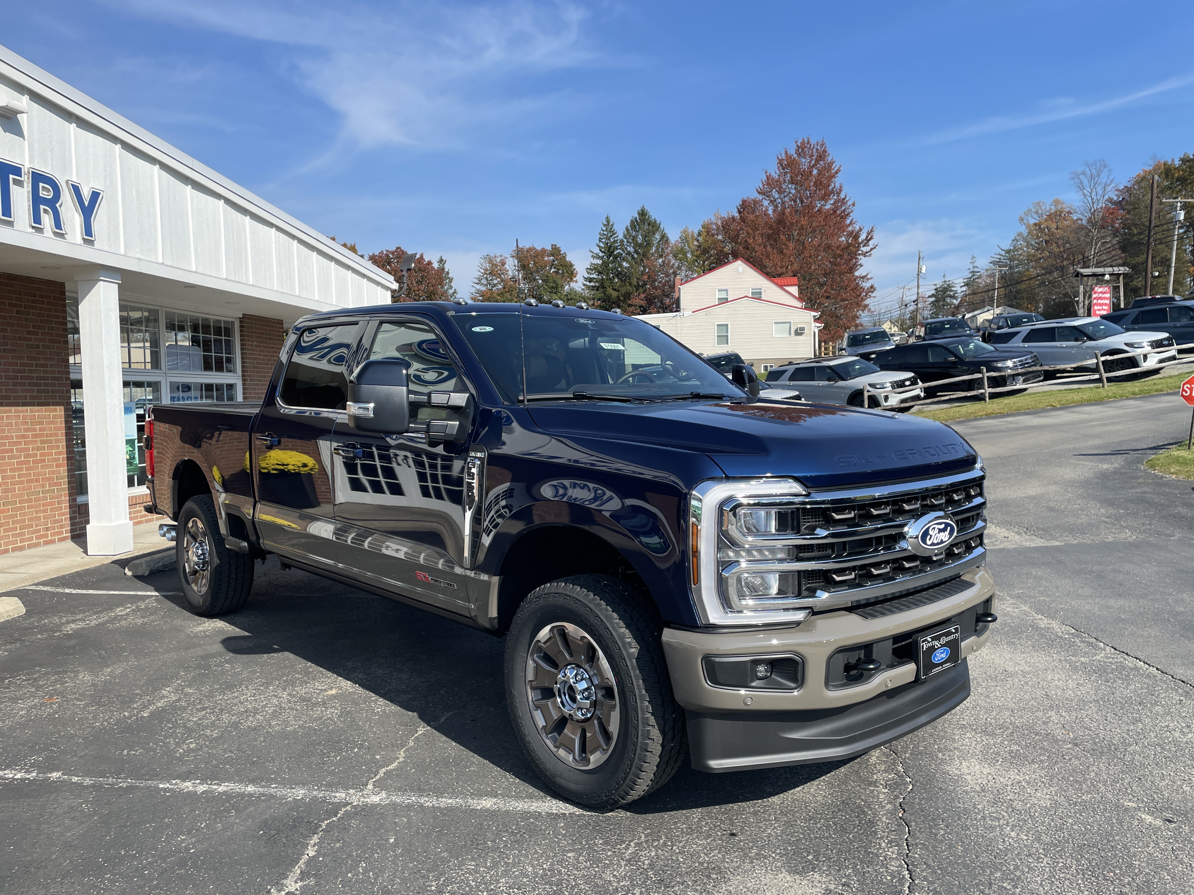 2027 Ford F-350 Pickup photo 3 of 38
