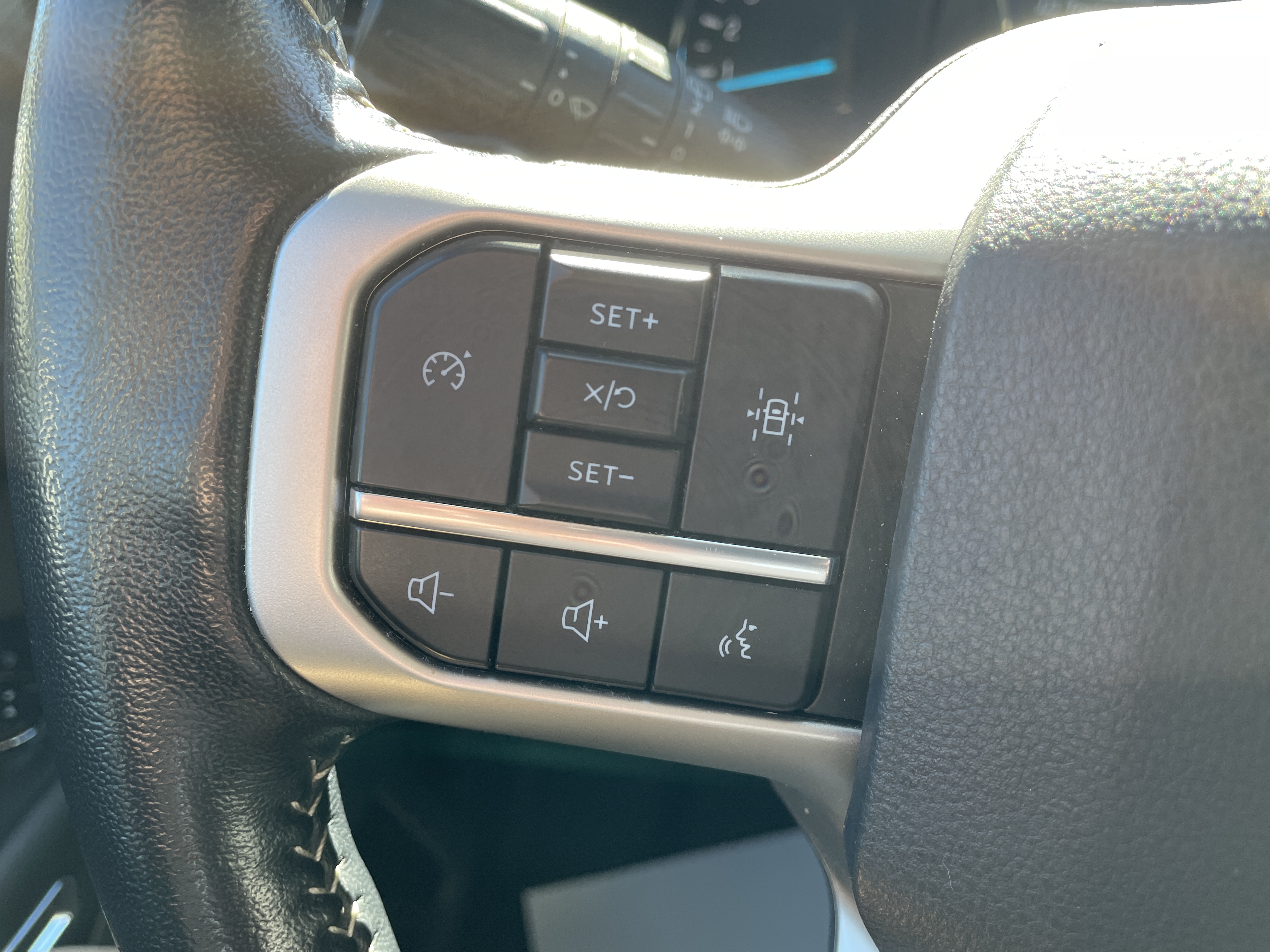 2023 Ford Expedition photo 18 of 28