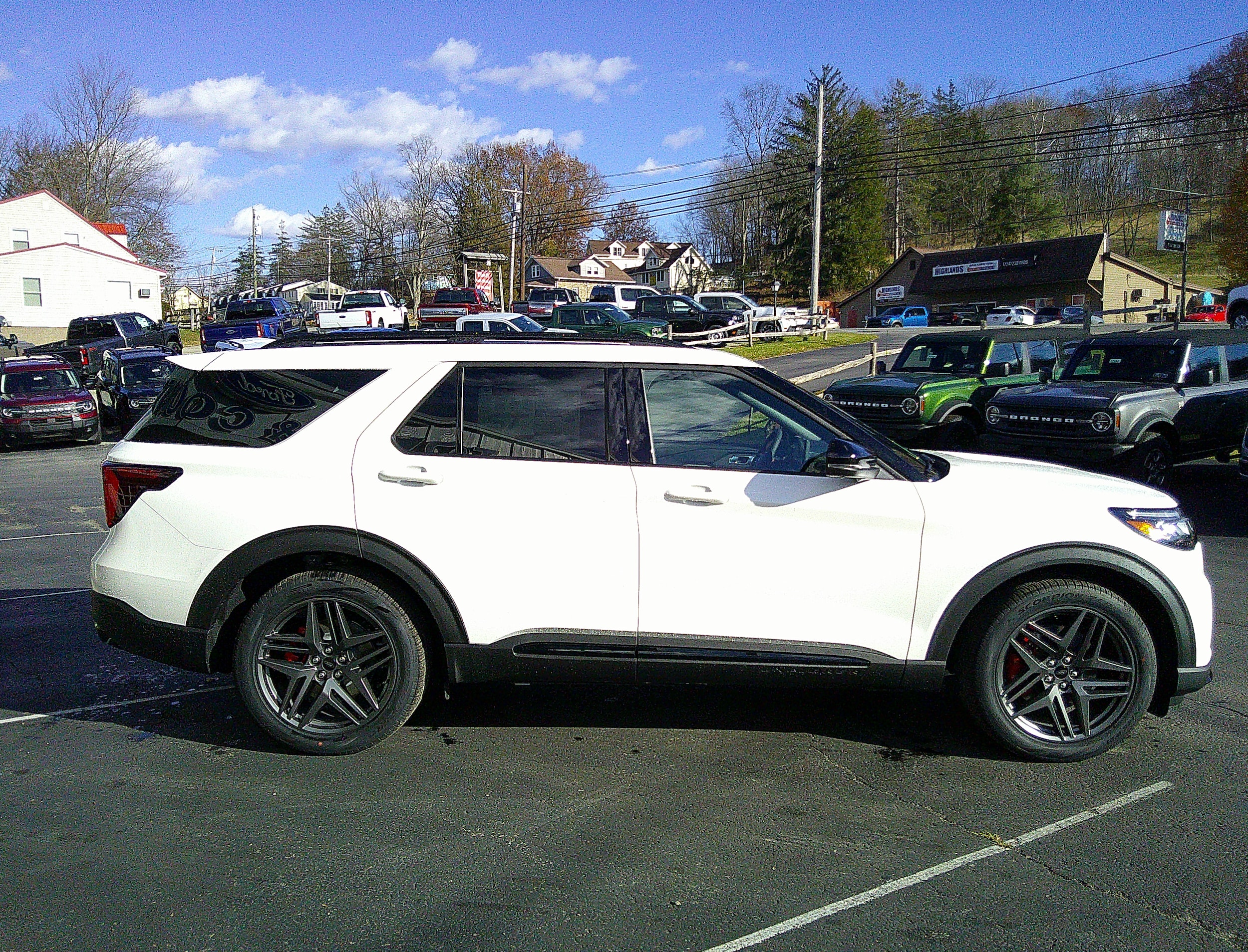 2026 Ford Explorer ST - 4
