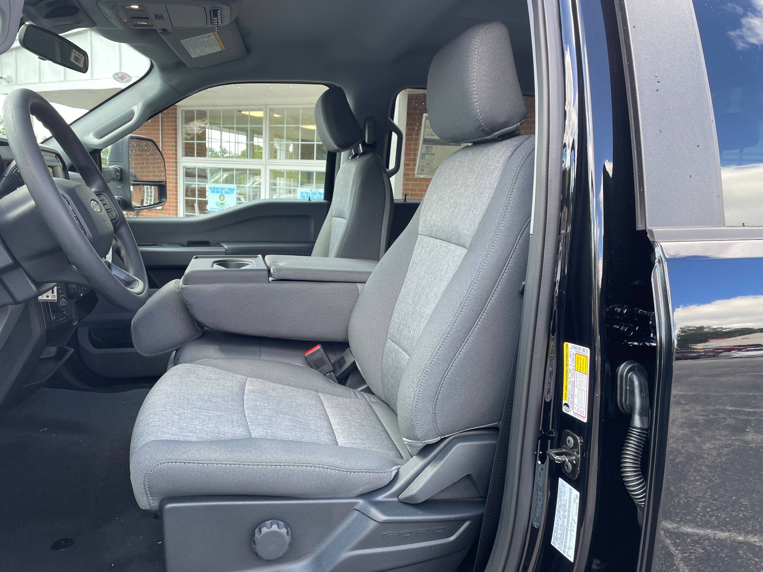 2027 Ford F-250 Pickup F250 4X4 Crew/C  at Town & Country Ford
