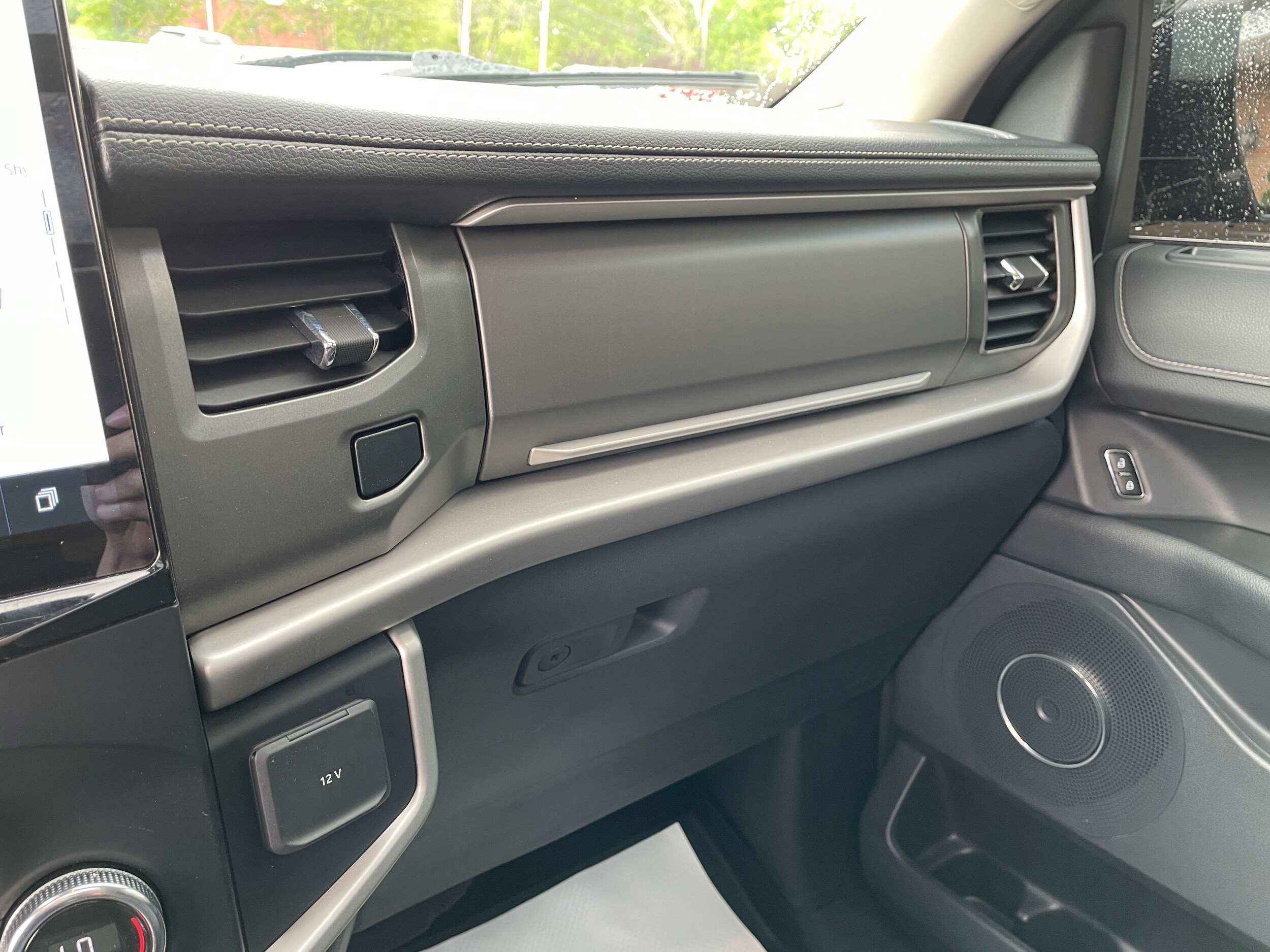 2023 Ford Expedition XLT Agate Black Metallic at Auto Express Rt. 8