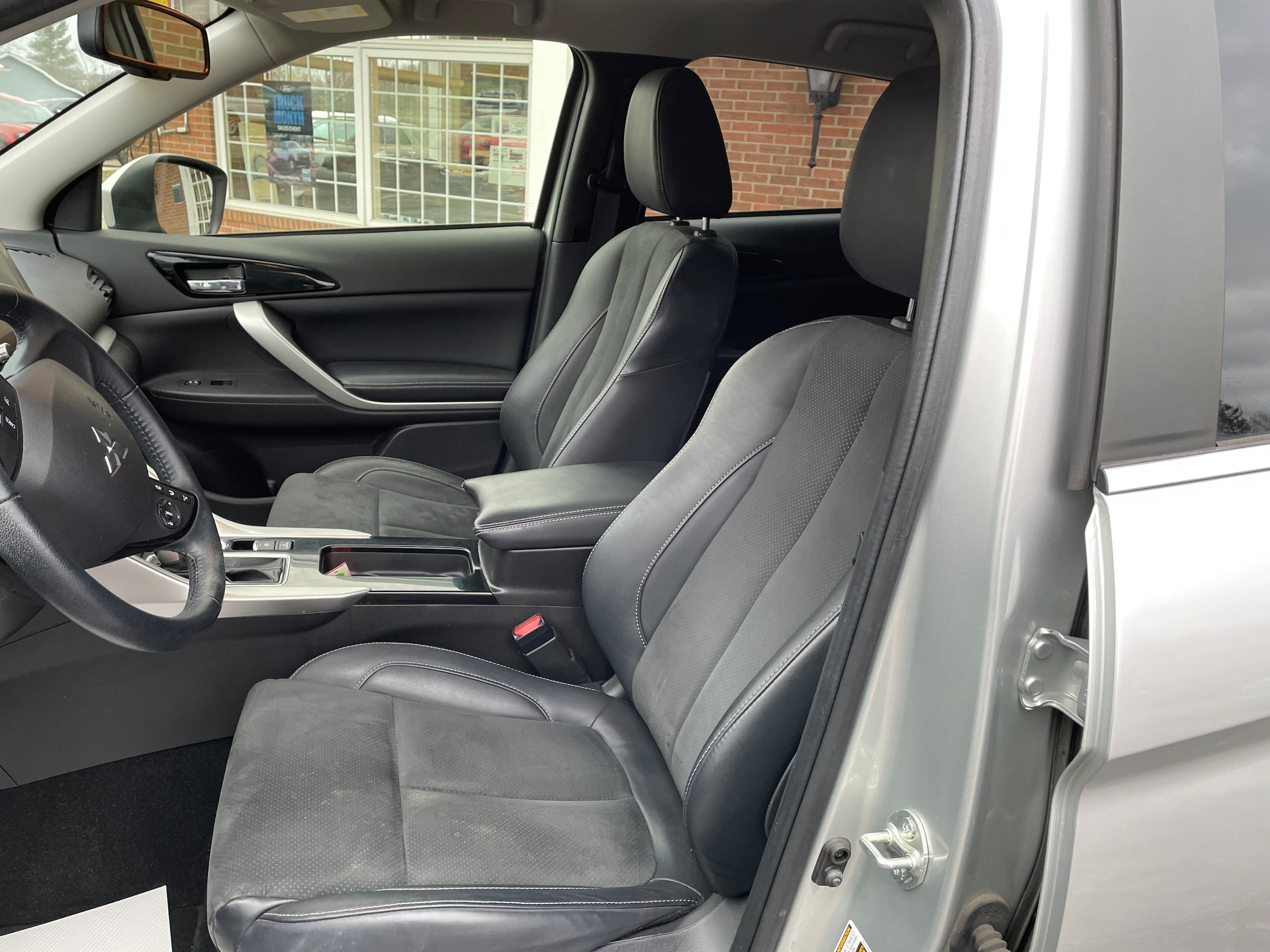 2022 Mitsubishi Eclipse Cross - 11