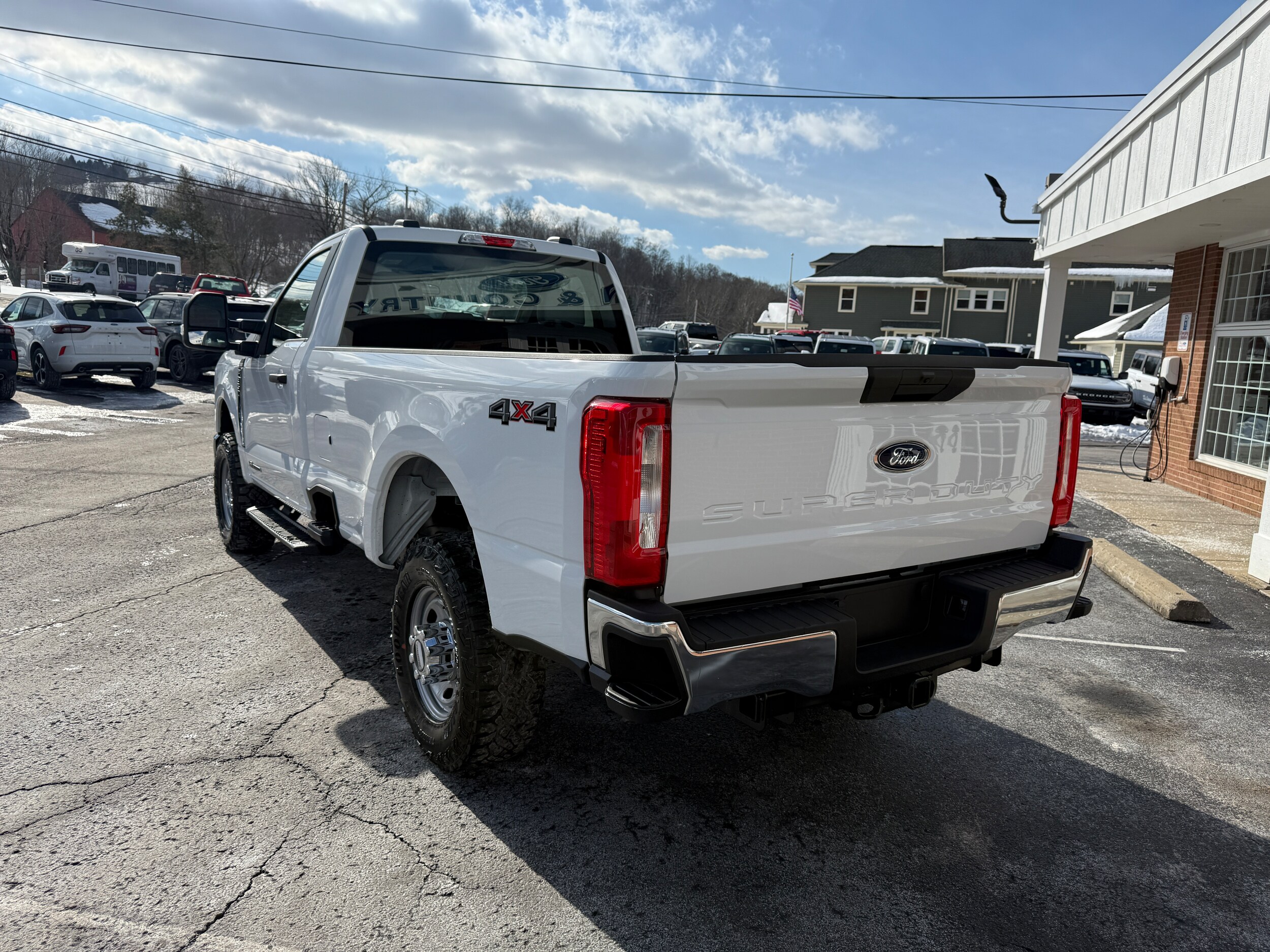2025 Ford F-350 XL photo 4