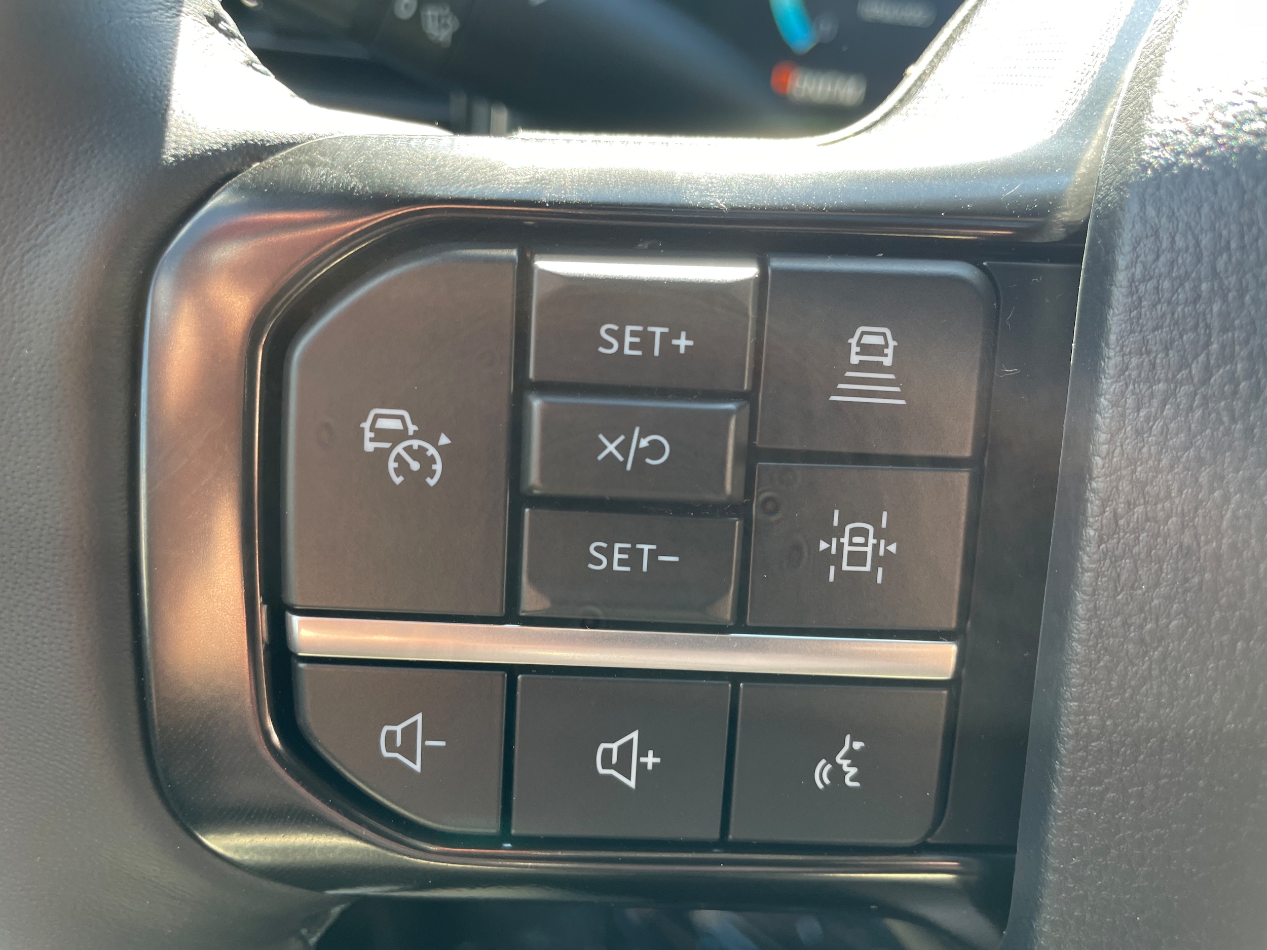 2027 Ford F-250 Pickup photo 21 of 43