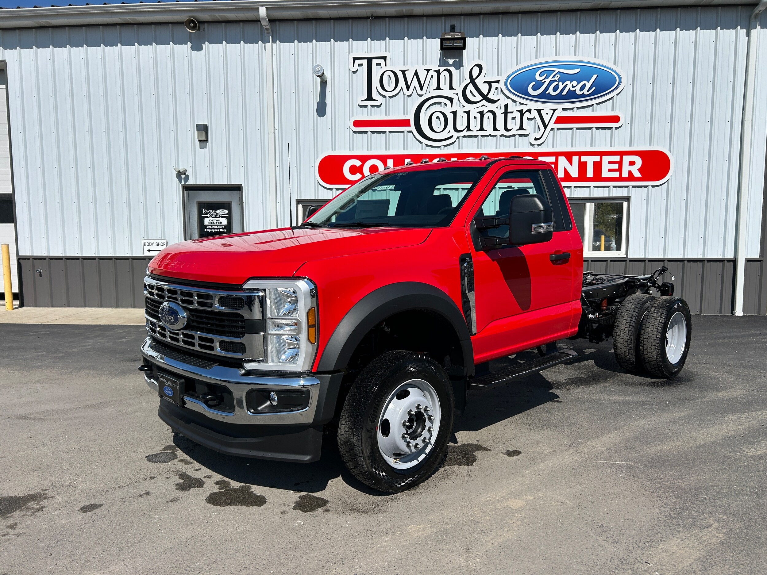2026 Ford F-550 XL photo 4