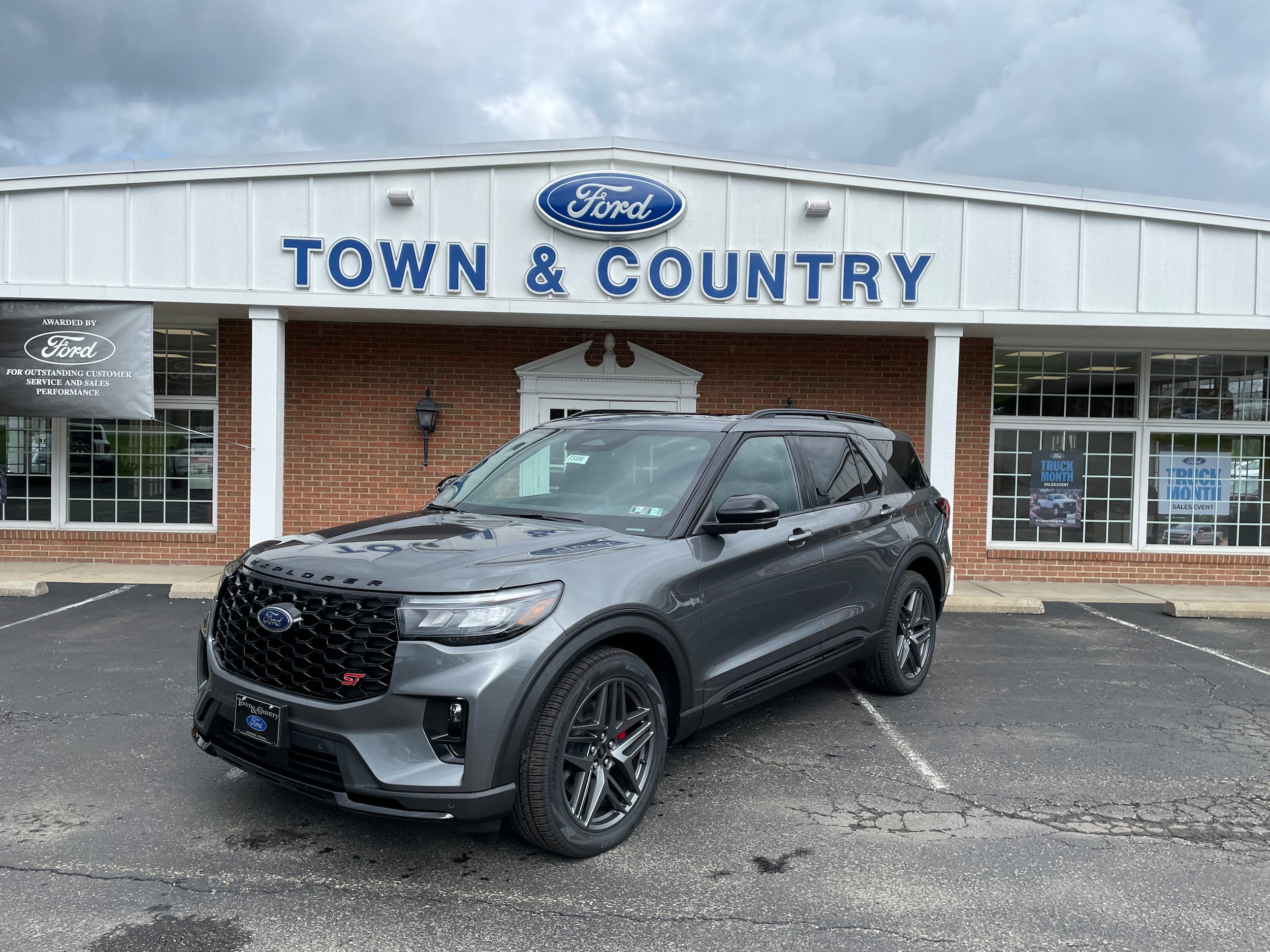 2026 Ford Explorer ST Carbonized Gray Metallic at Town & Country Ford