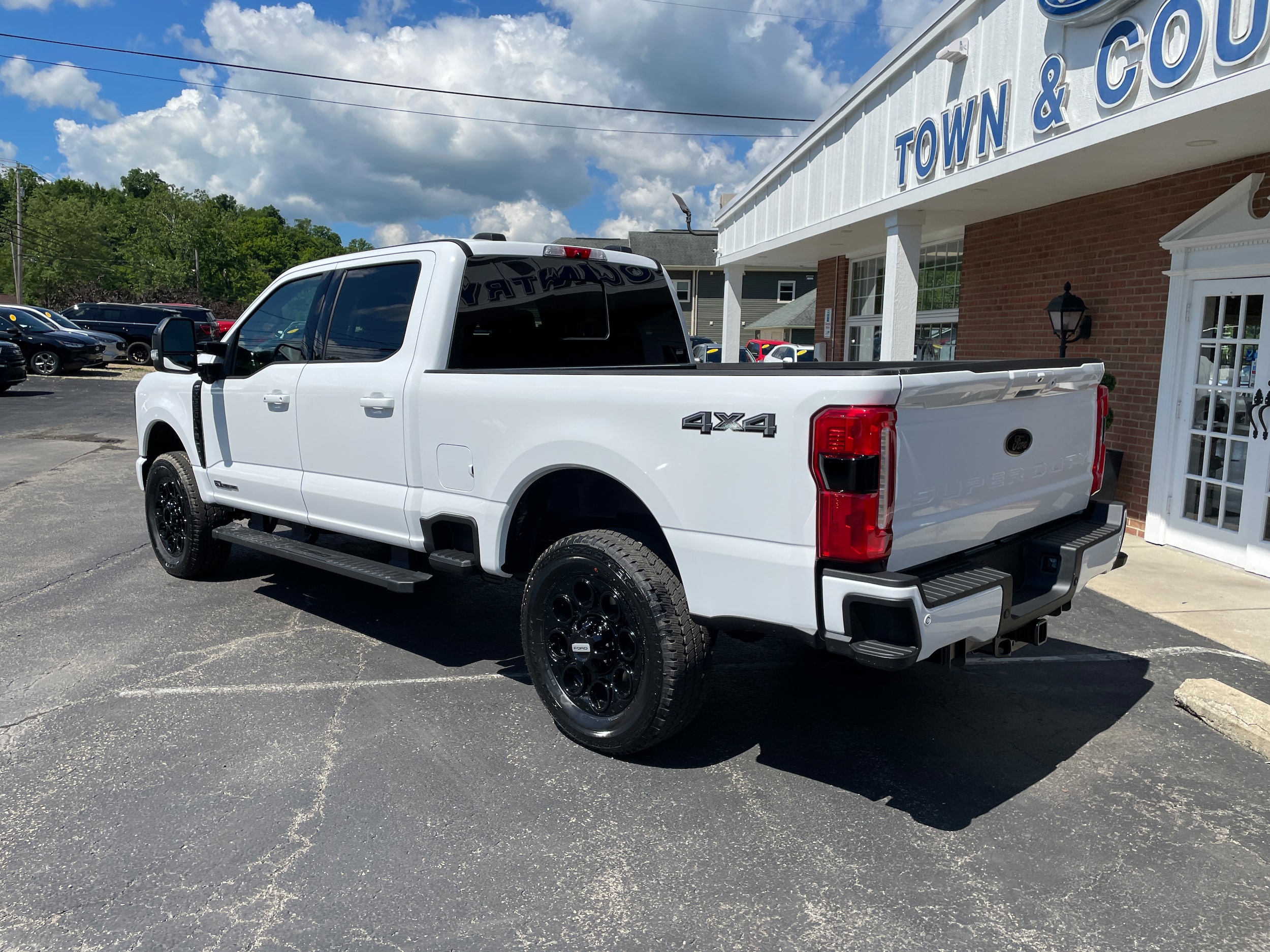 2026 Ford F-350 Pickup F-350&reg; Lariat&reg; Oxford White at Town & Country Ford