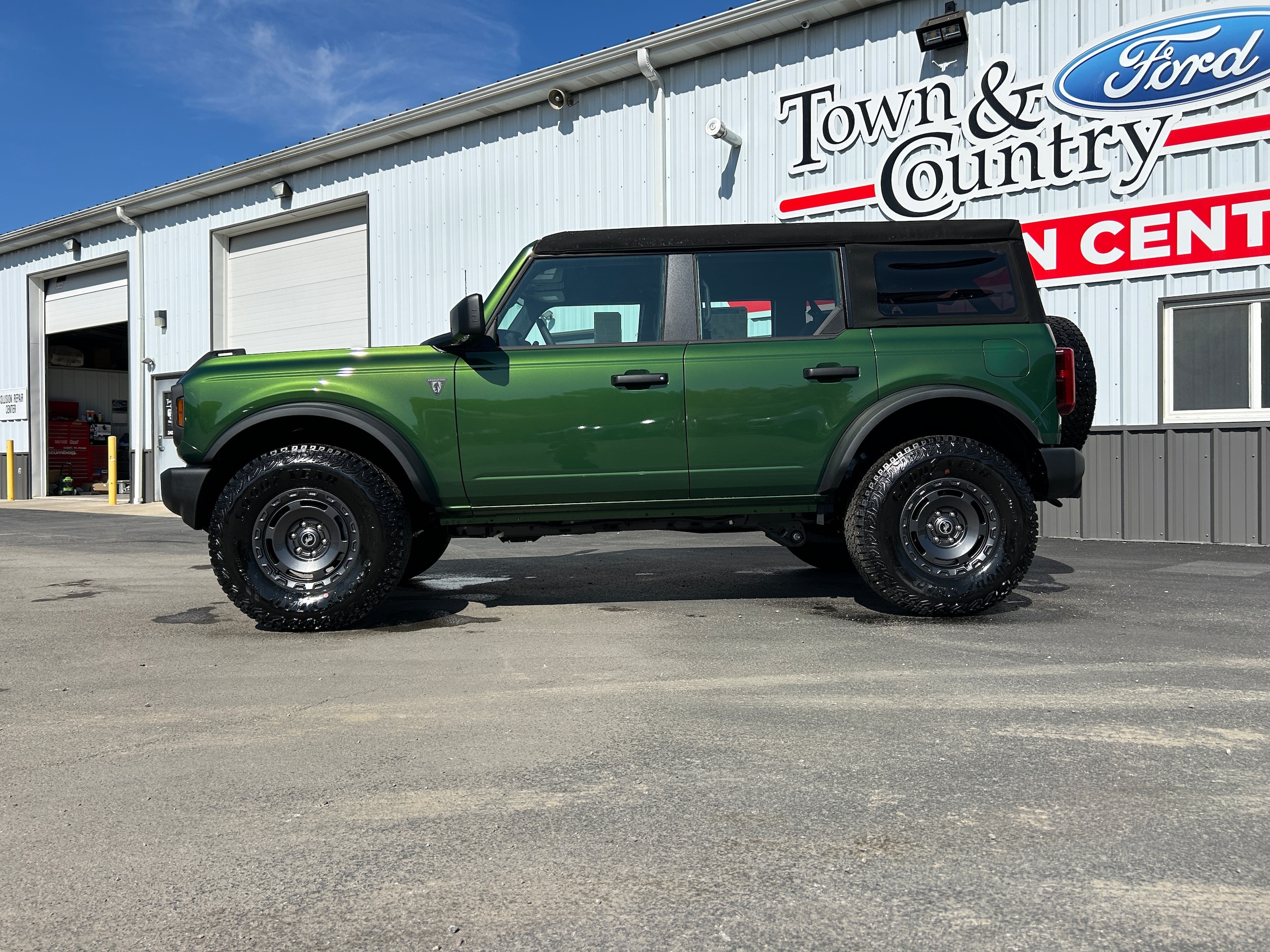 2025 Ford Bronco Base Eruption Green Metallic at Town & Country Ford