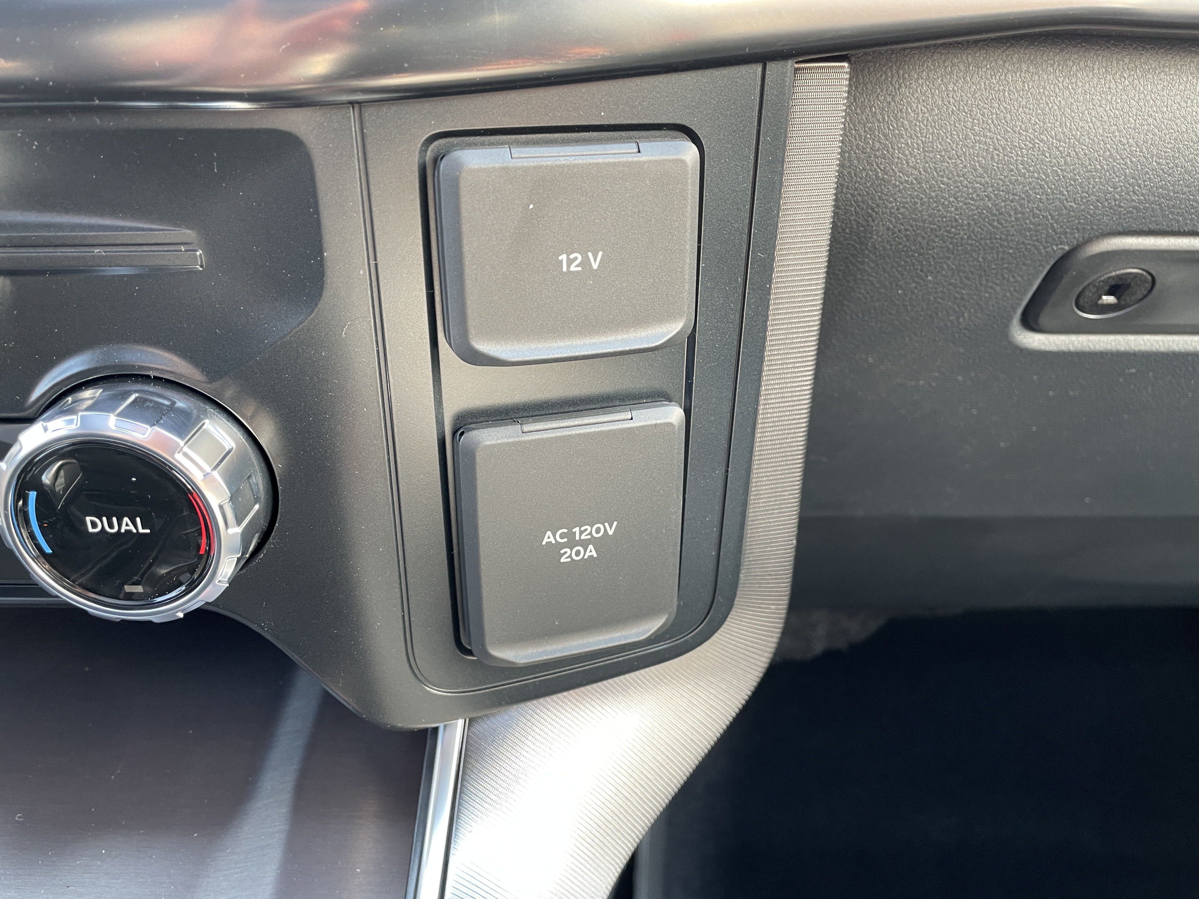 2026 Ford F-150 photo 26 of 40