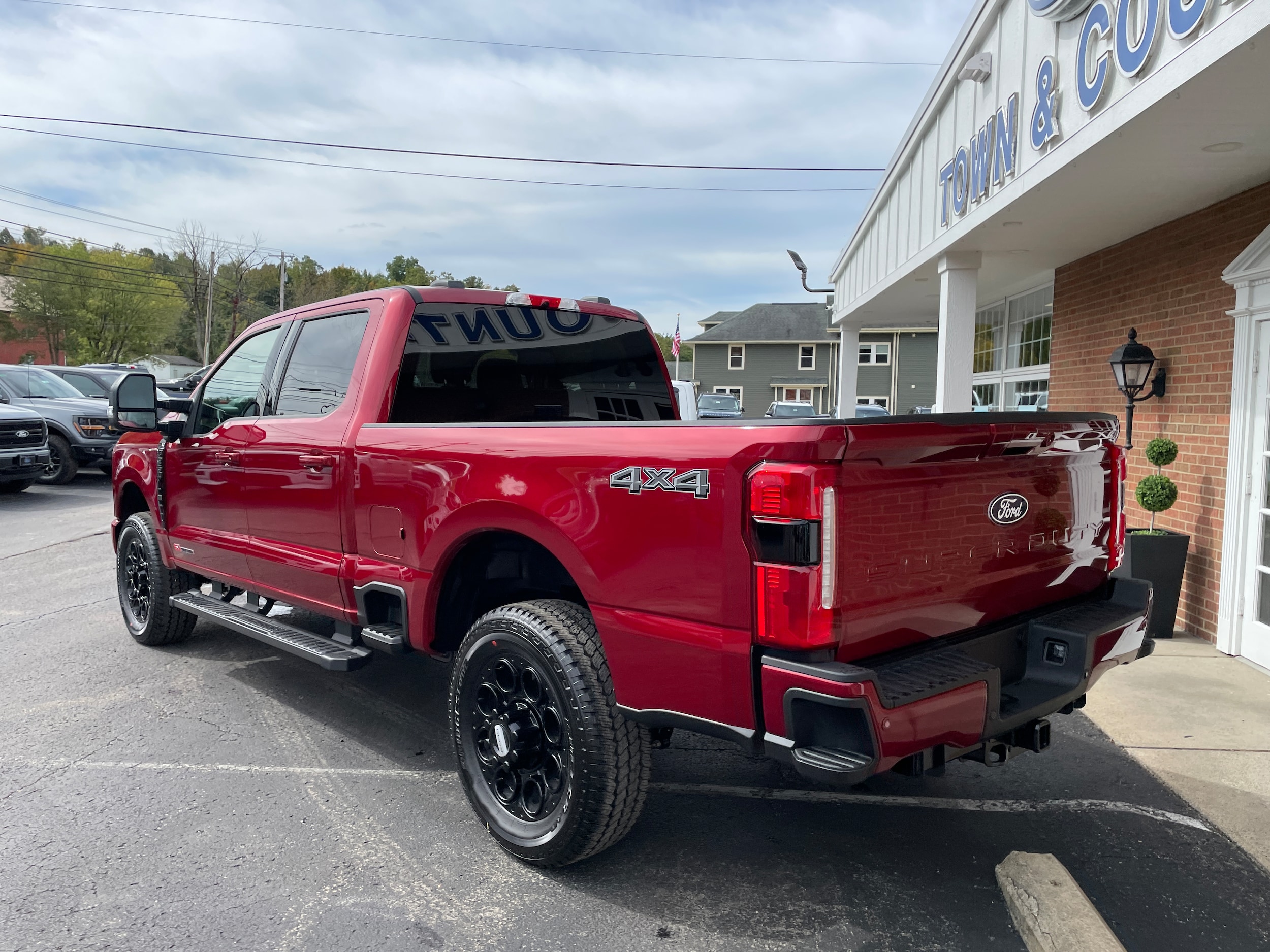 2027 Ford F-250 Pickup photo 8 of 40