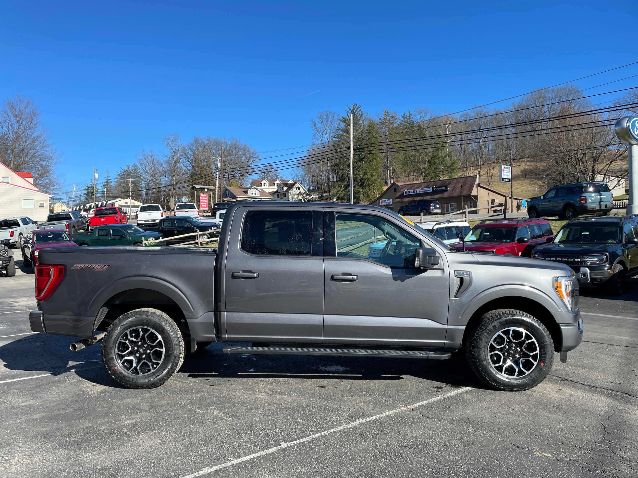 2023 Ford F-150 XLT - 3