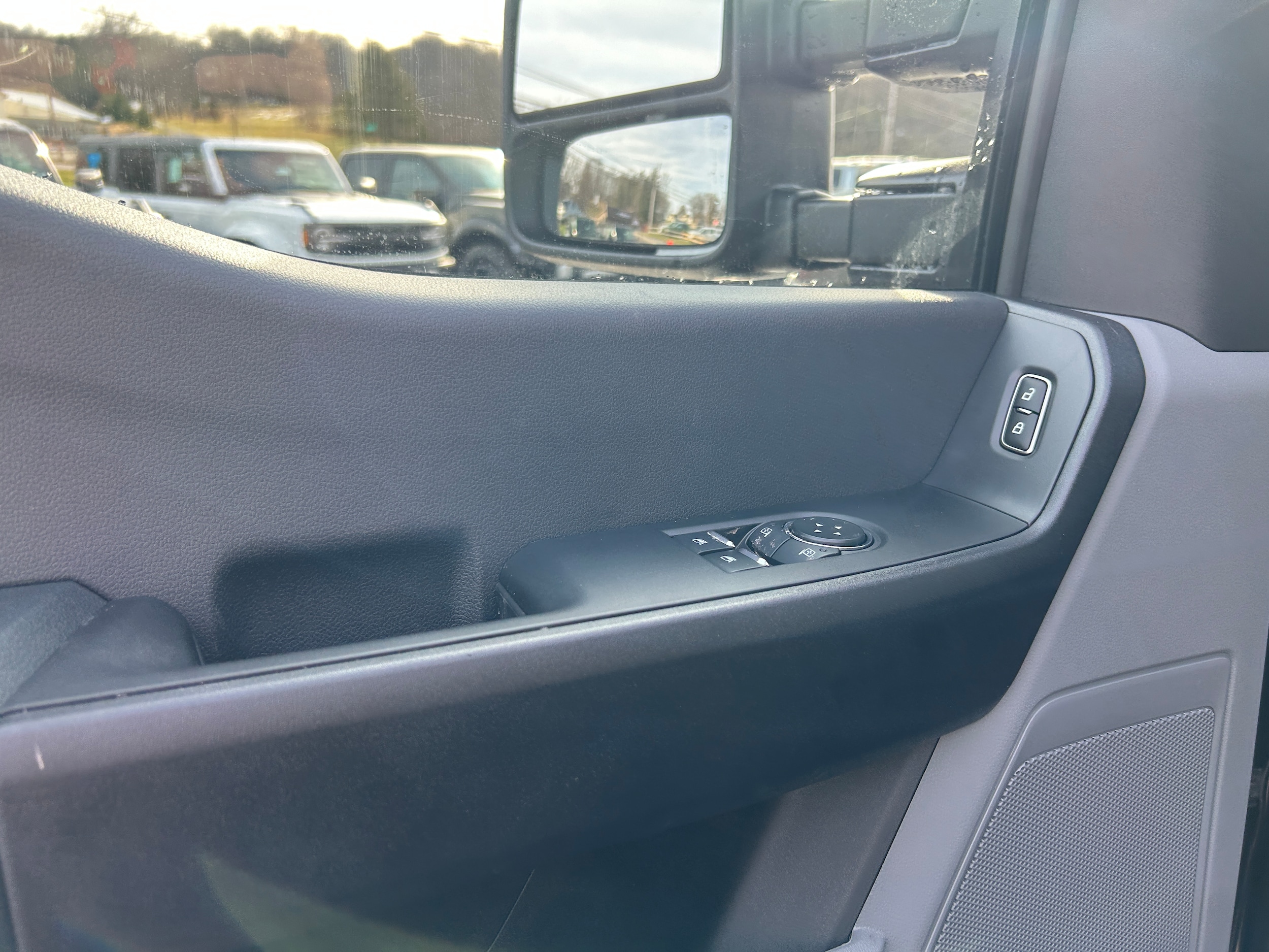 2026 Ford Super Duty F-350&reg; XL Oxford White at Town & Country Ford