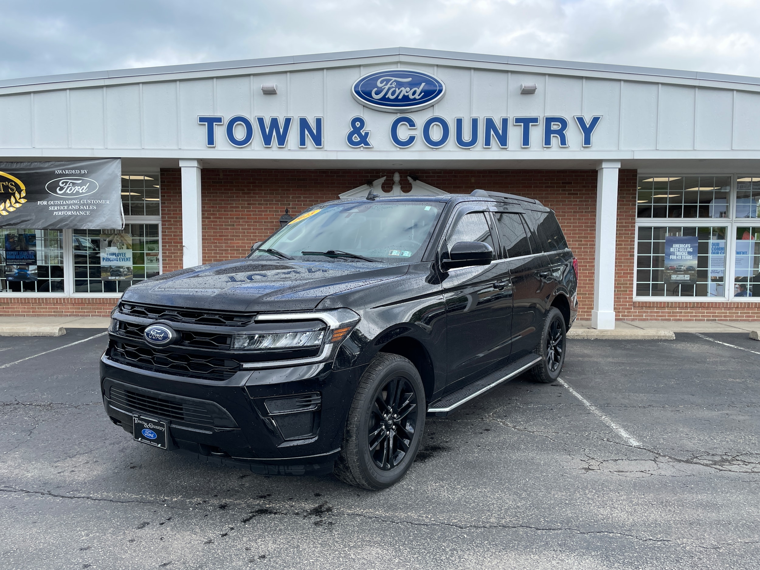 2023 Ford Expedition XLT 4x4's photo