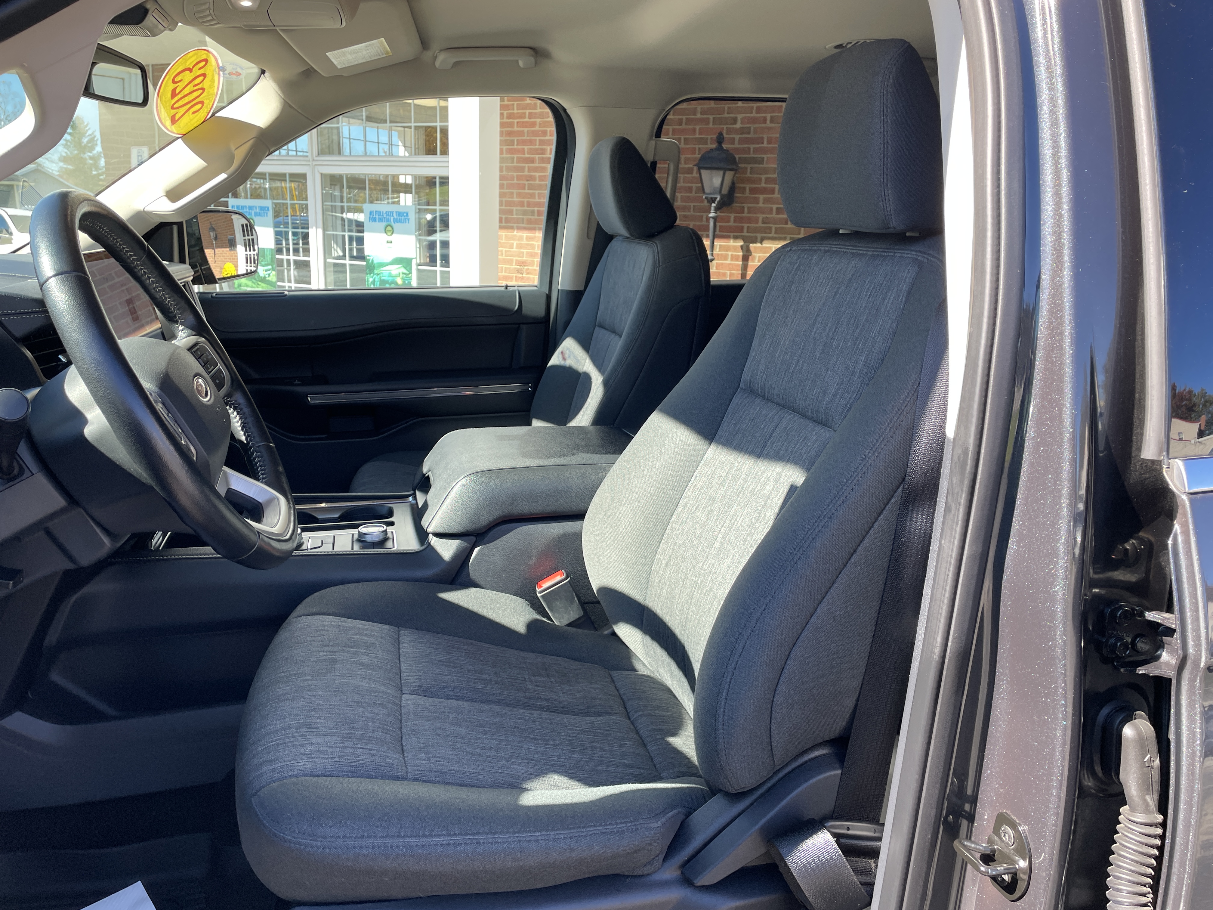 2023 Ford Expedition photo 14 of 28