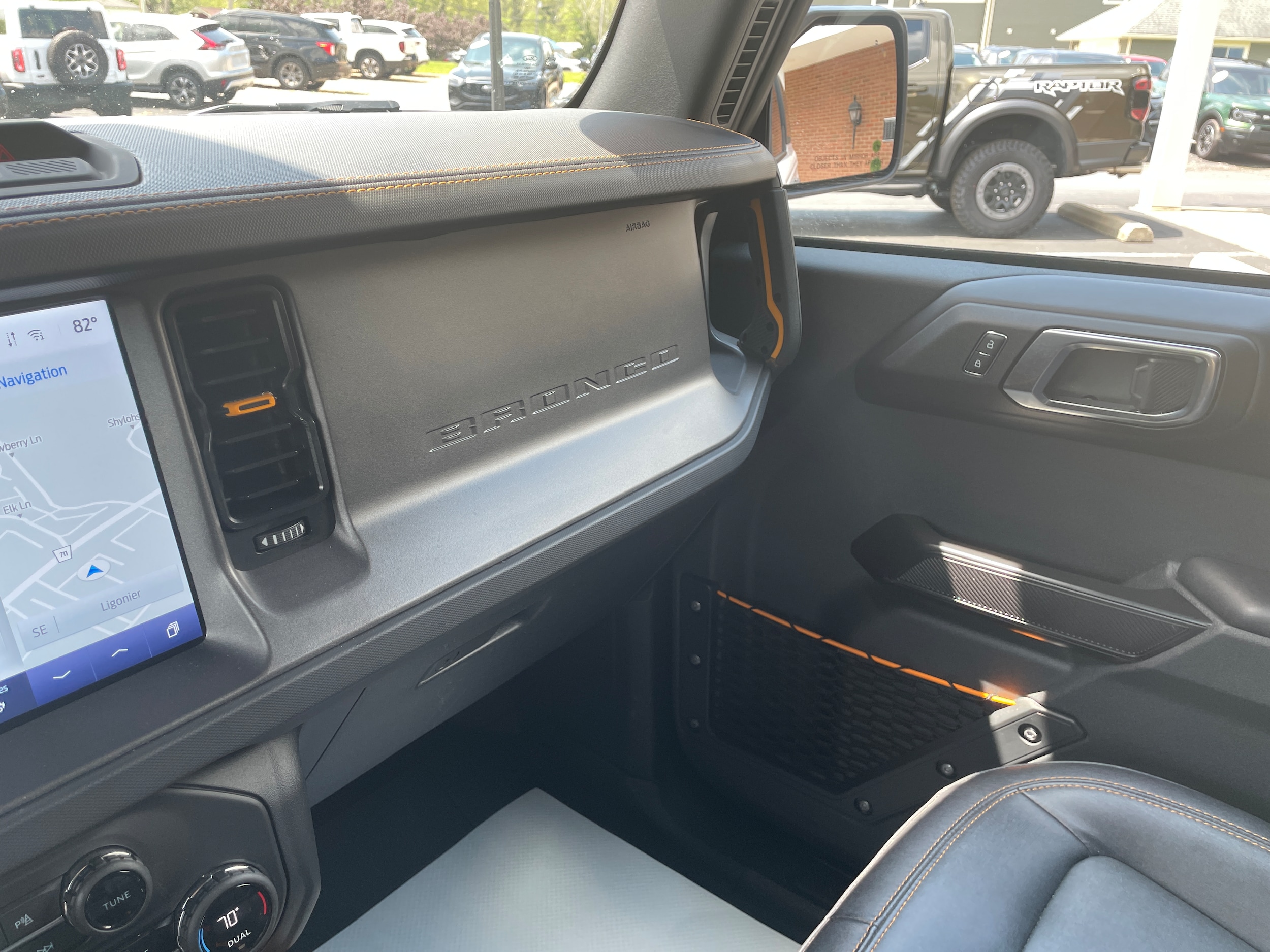 2024 Ford Bronco Badlands Oxford White at Town & Country Ford