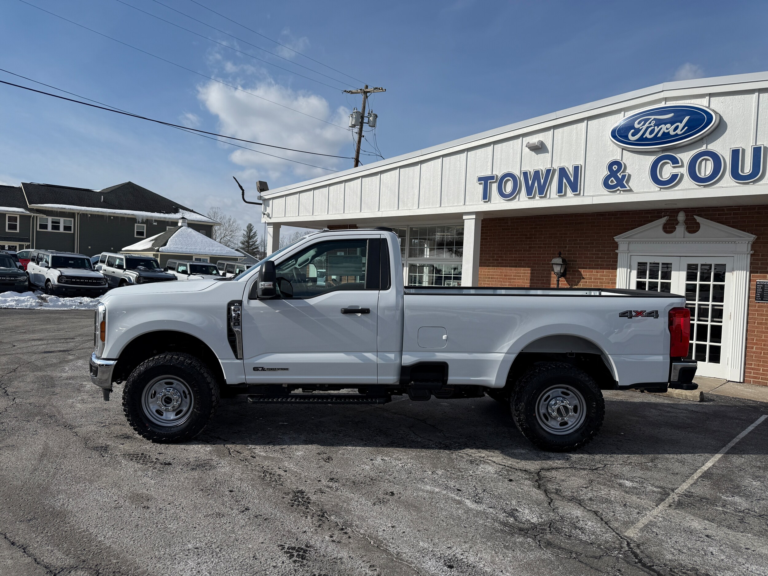 2025 Ford F-350 XL photo 3