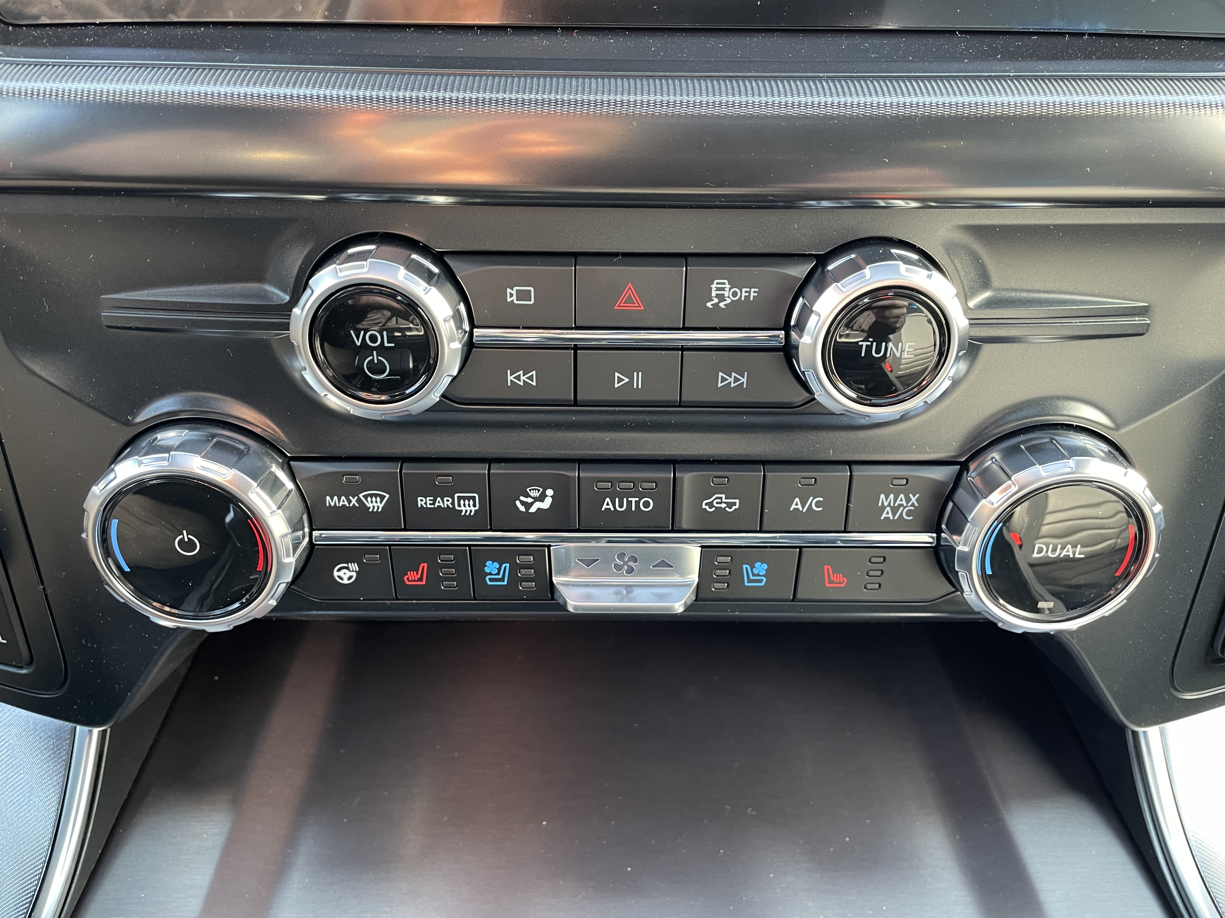 2026 Ford F-150 photo 25 of 40