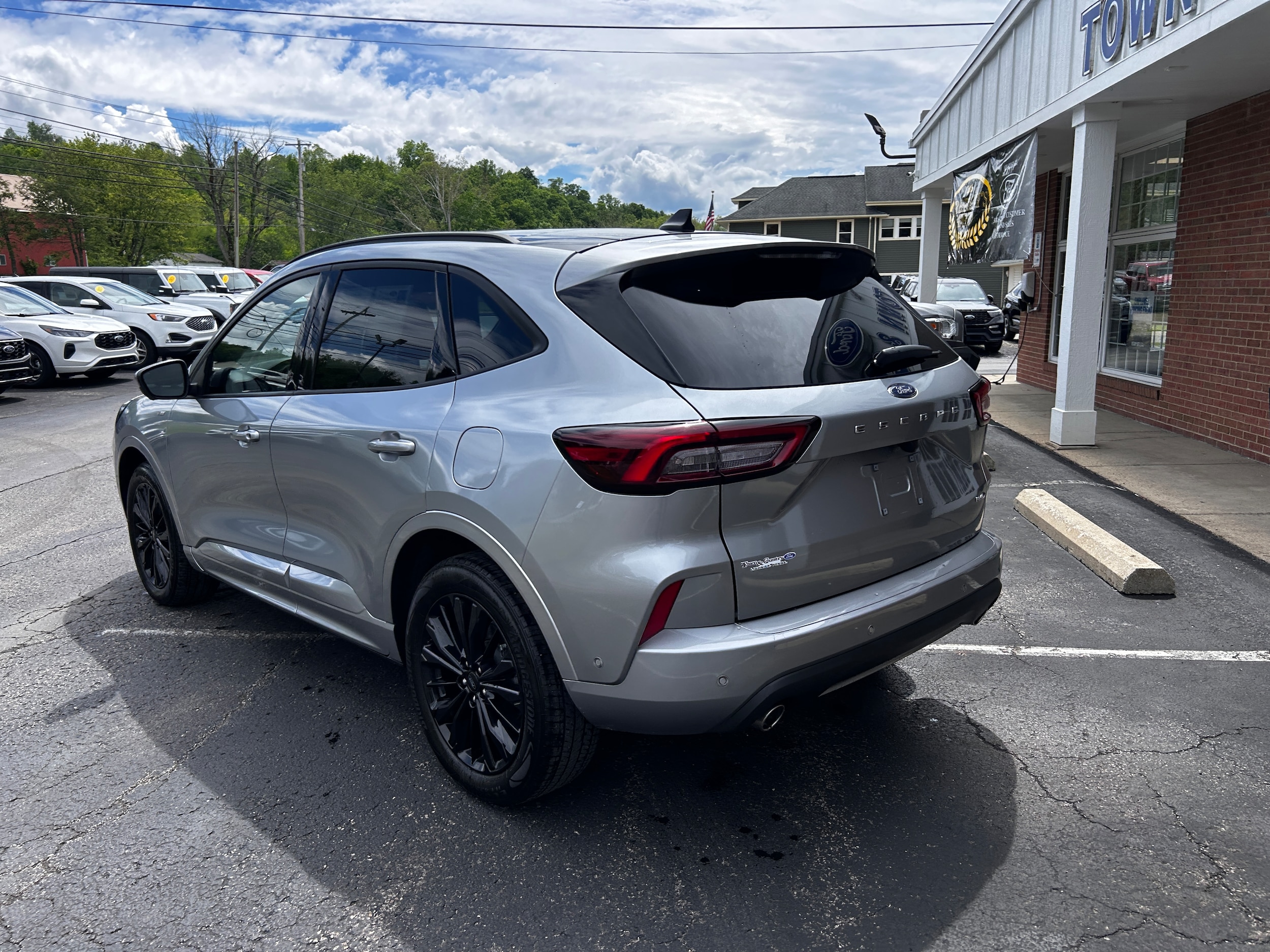2023 Ford Escape ST-Line Elite Iconic Silver Metallic at Town & Country Ford
