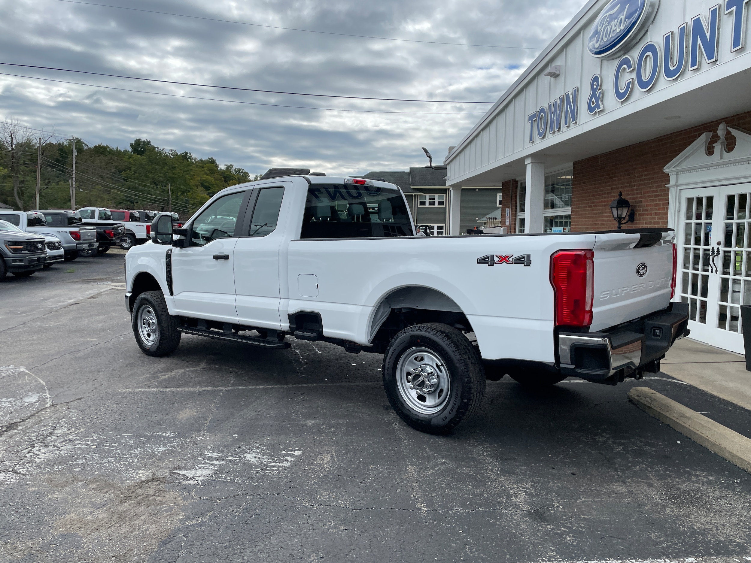 2027 Ford F-350 Pickup F-350&reg; XL Oxford White at Town & Country Ford