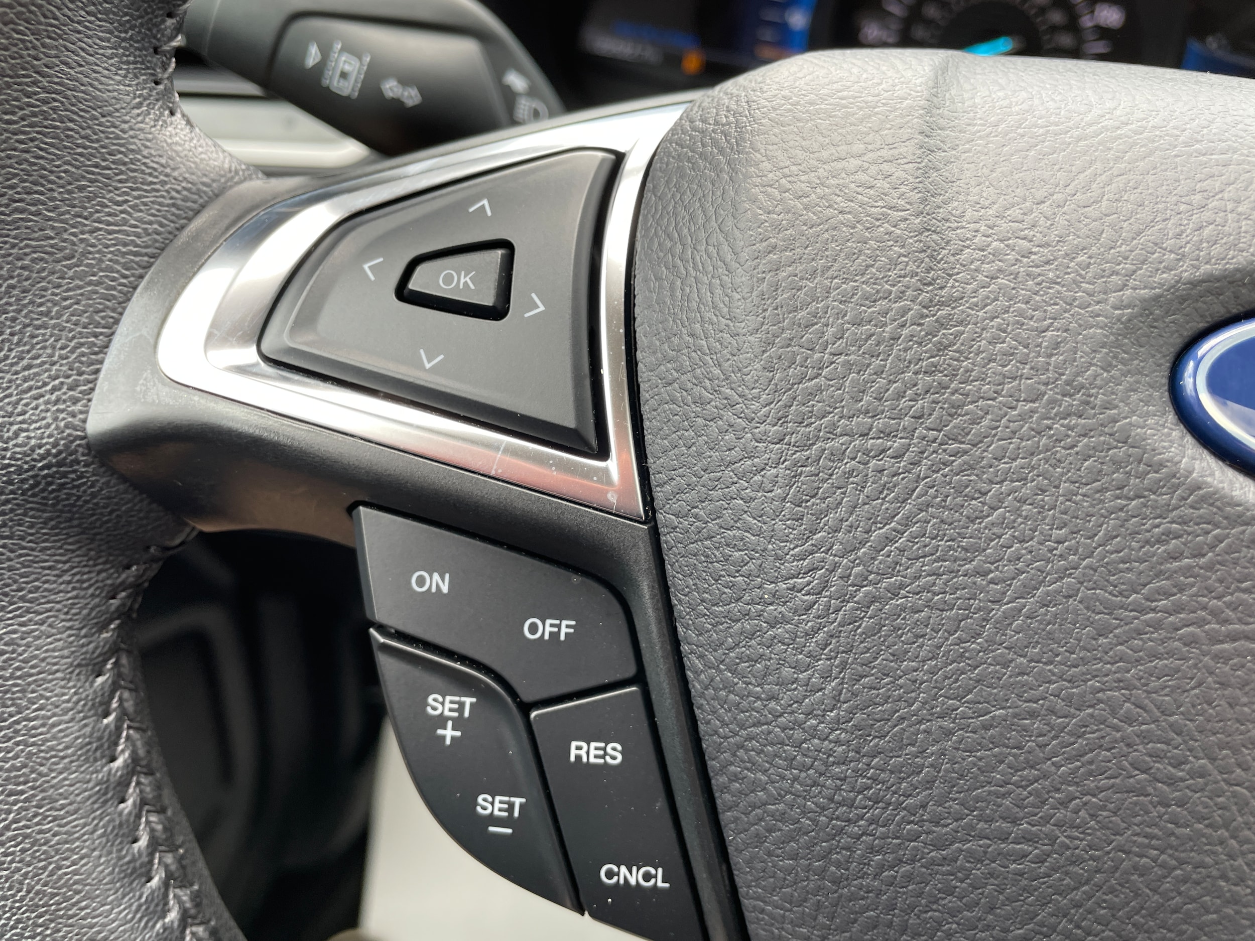 2024 Ford Edge SEL AWD Agate Black Metallic at Solomon Chevrolet