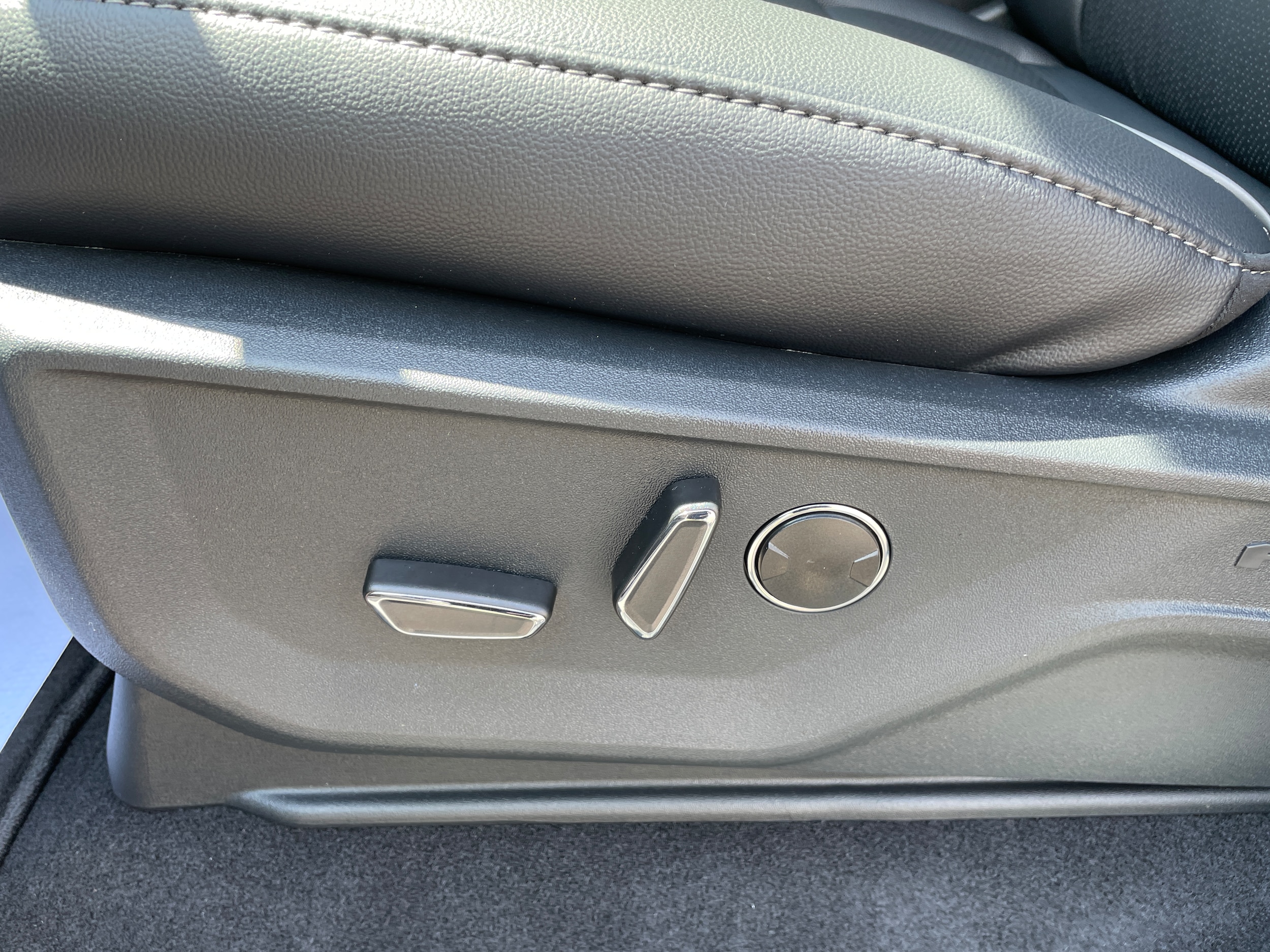 2026 Ford F-150 Lariat&reg; Iconic Silver Metallic at Washington Ford