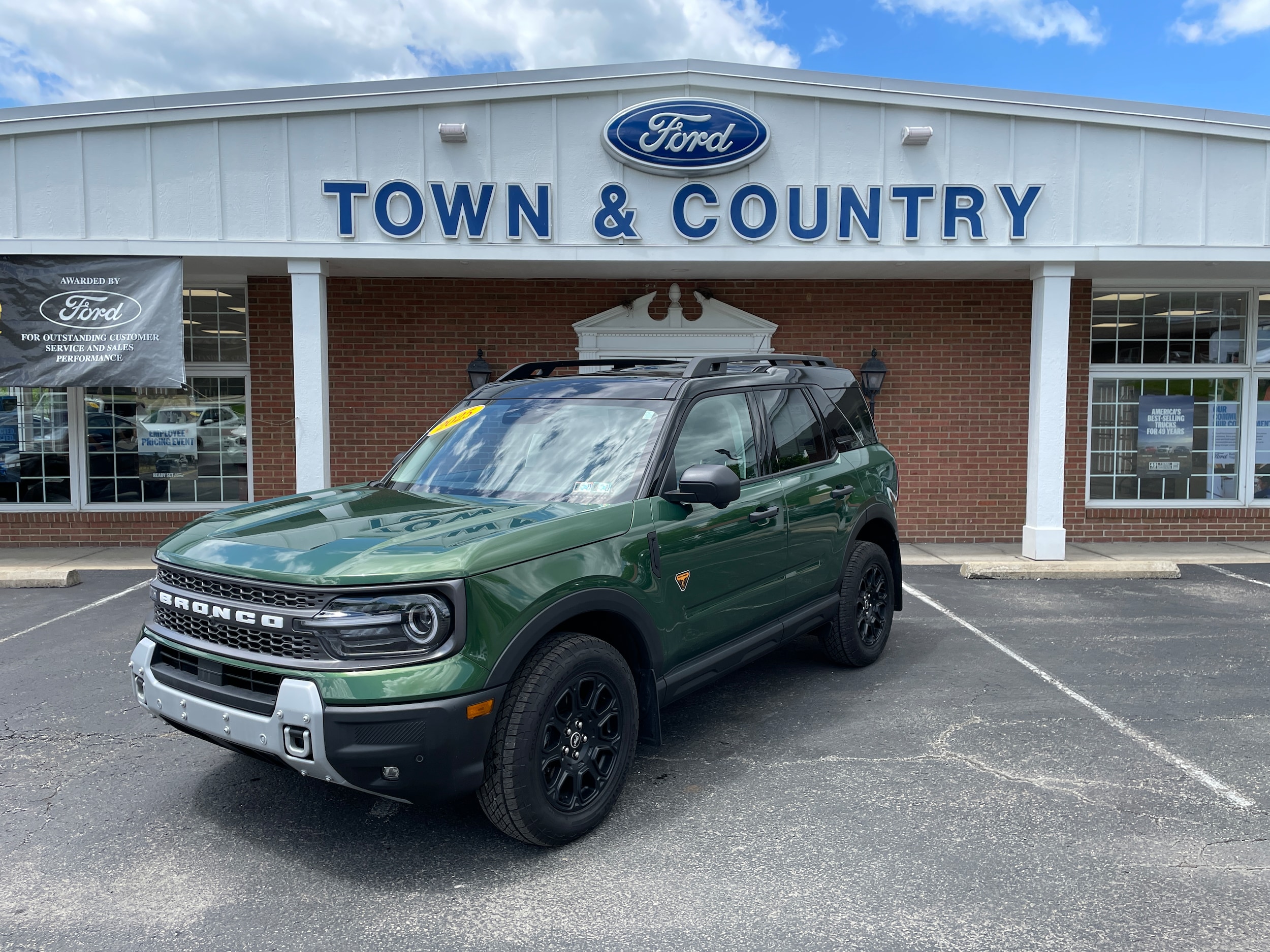 2025 Ford Bronco Sport Badlands Eruption Green Metallic at Town & Country Ford