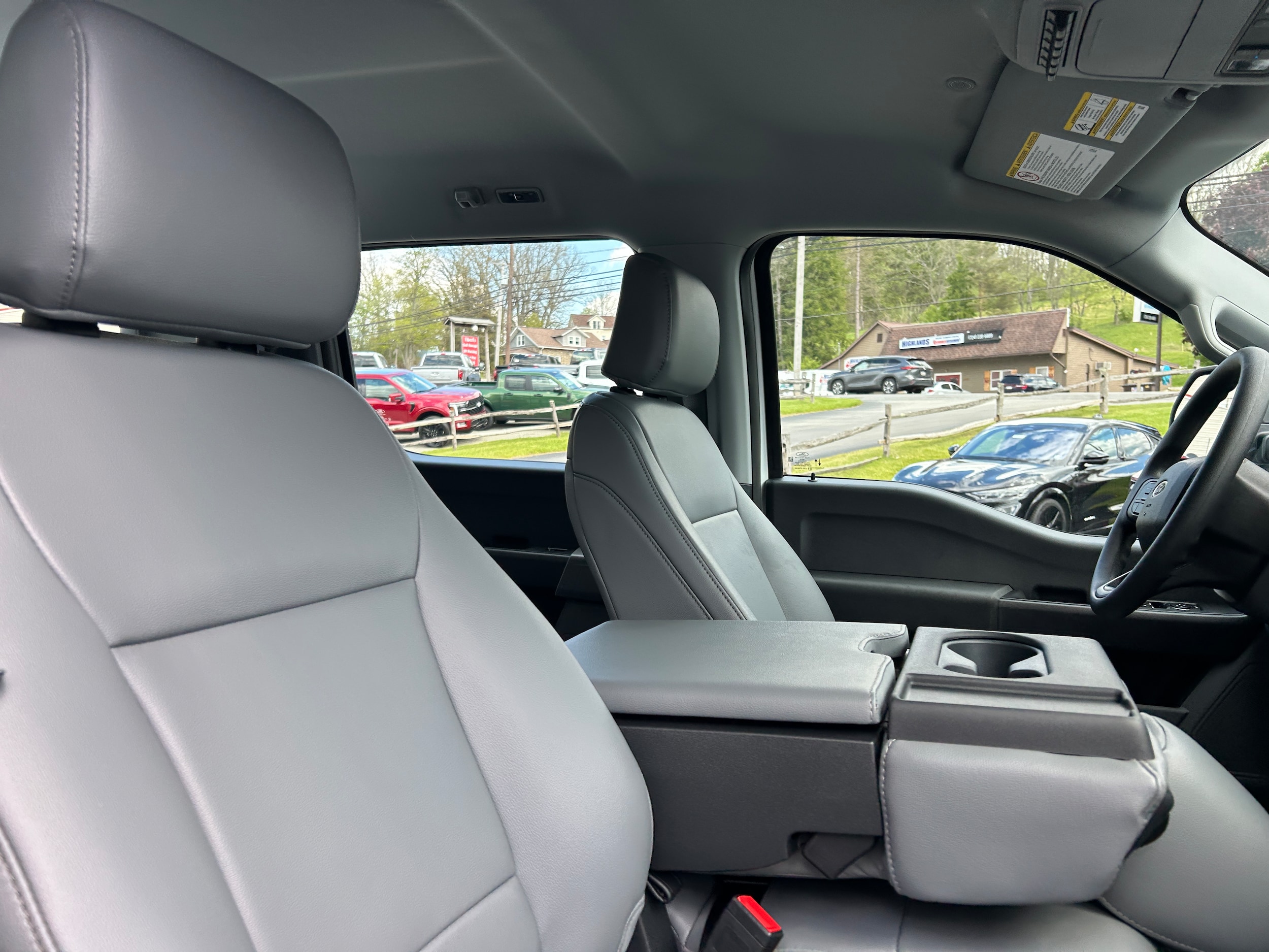 2026 Ford Super Duty F-350&reg; XL Oxford White at Town & Country Ford