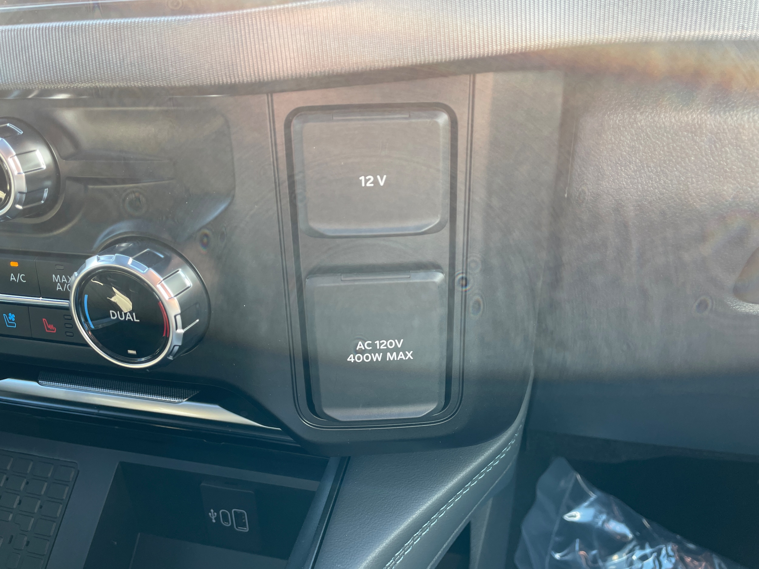 2027 Ford F-250 Pickup photo 31 of 43