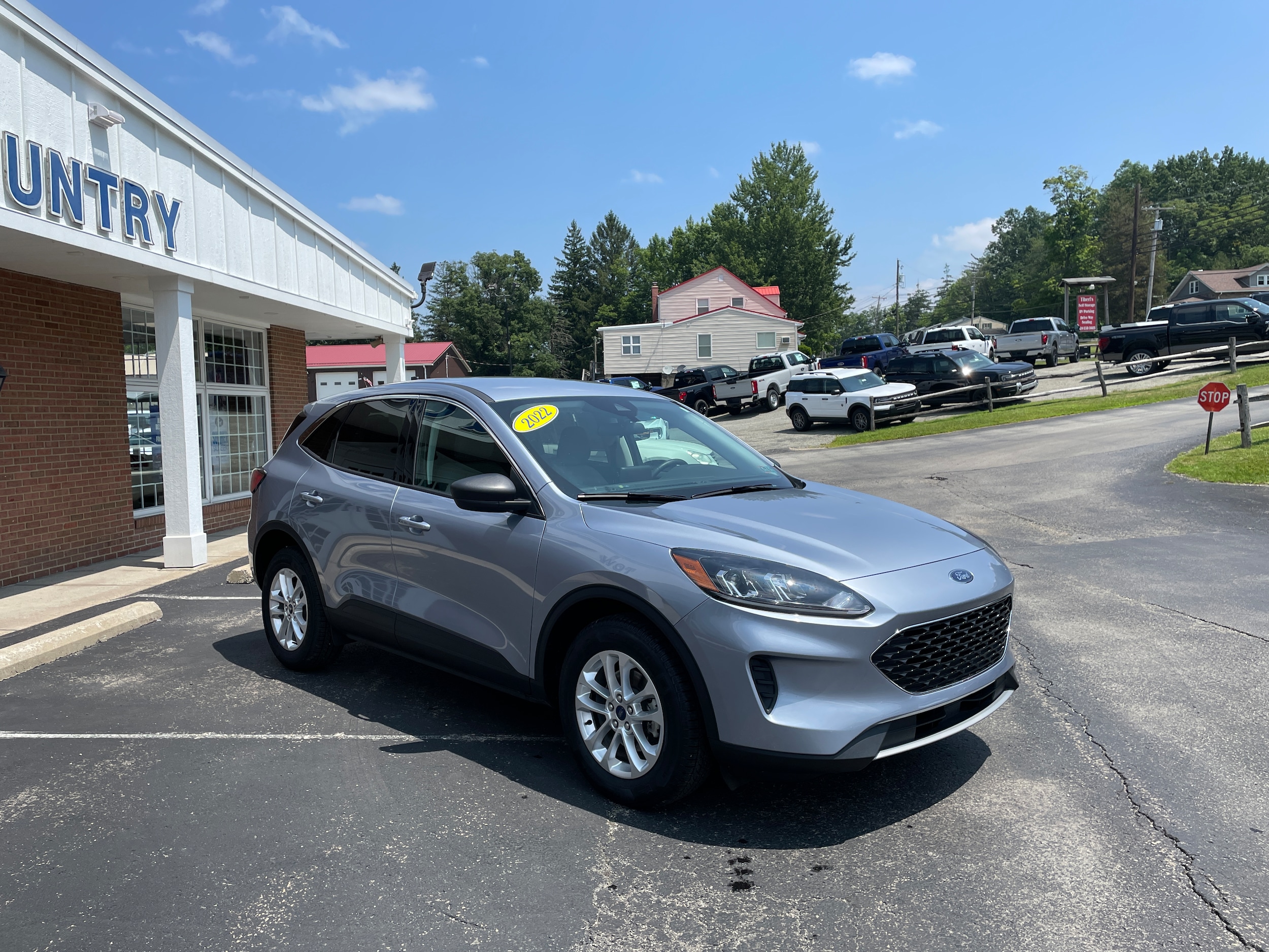 2022 Ford Escape SE Iced Blue Silver Metallic at Warne Motors