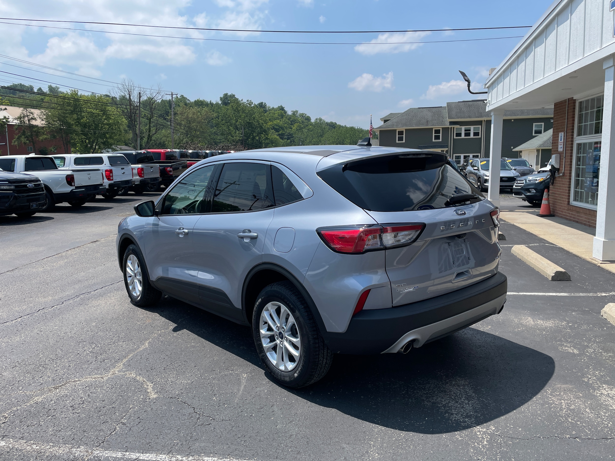2022 Ford Escape SE Iced Blue Silver Metallic at Warne Motors