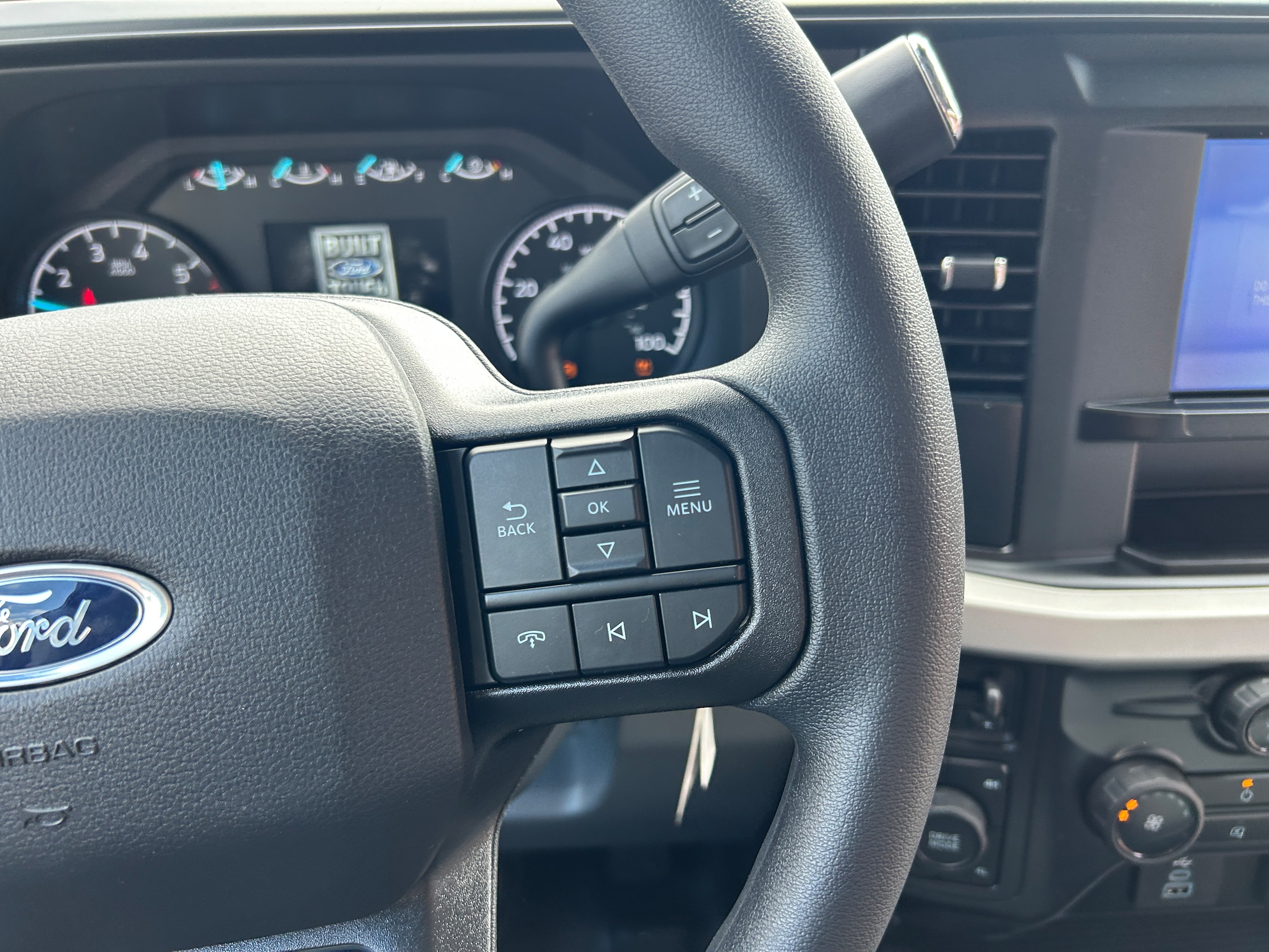 2026 Ford Super Duty F-350&reg; XL Oxford White at Town & Country Ford