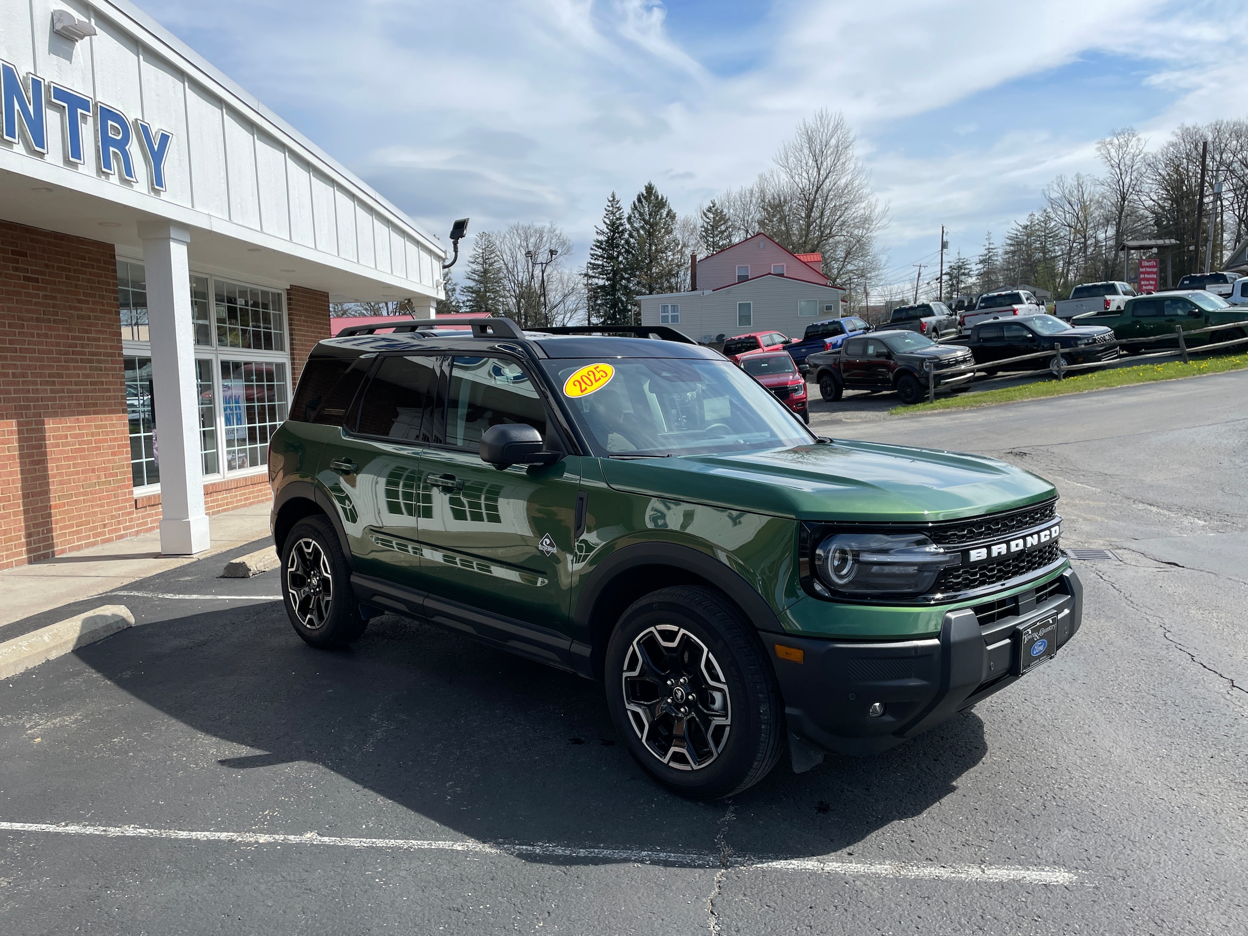 2025 Ford Bronco Sport Outer Banks 4X4 - 2