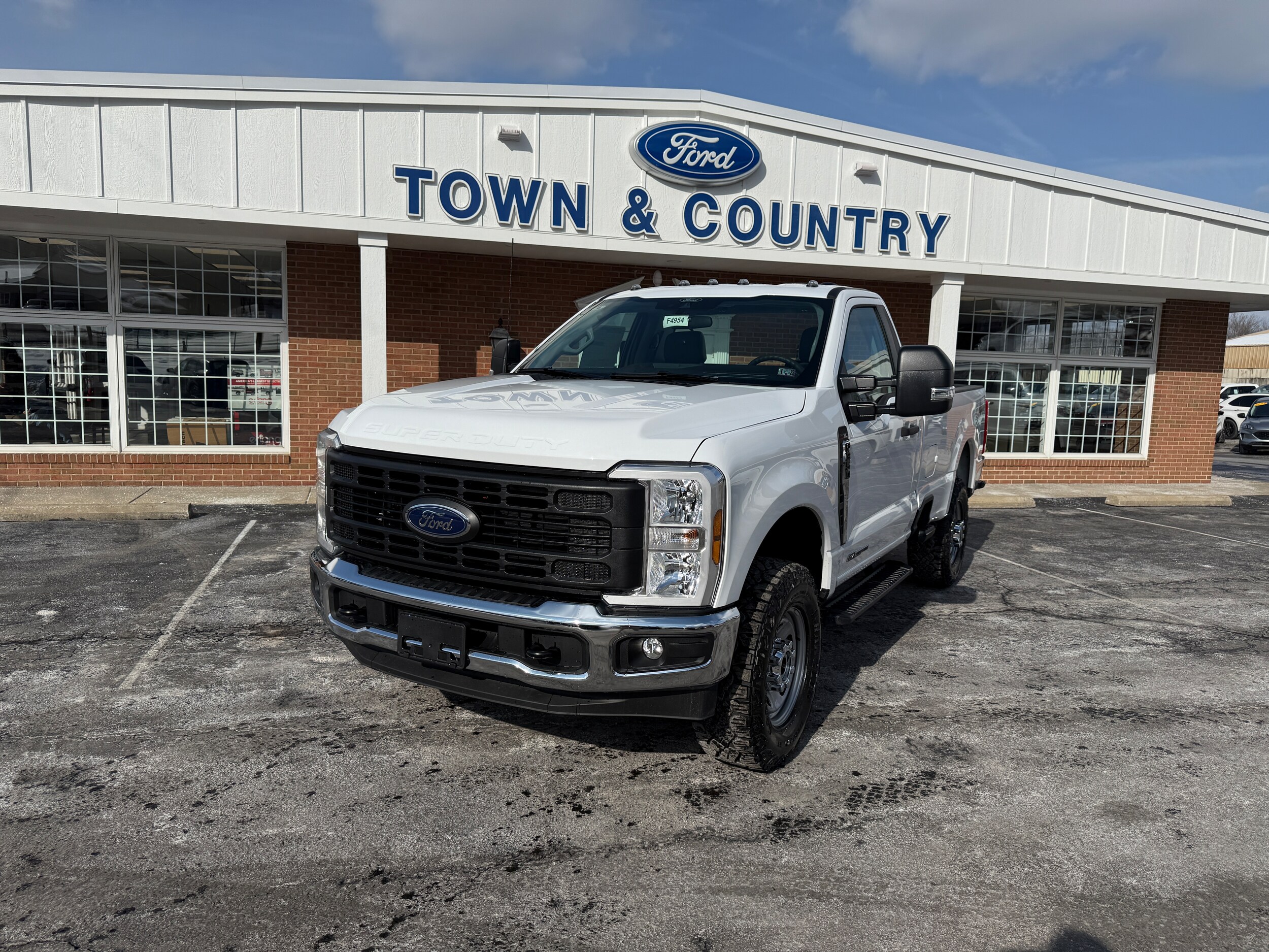 2025 Ford F-350 XL photo 2