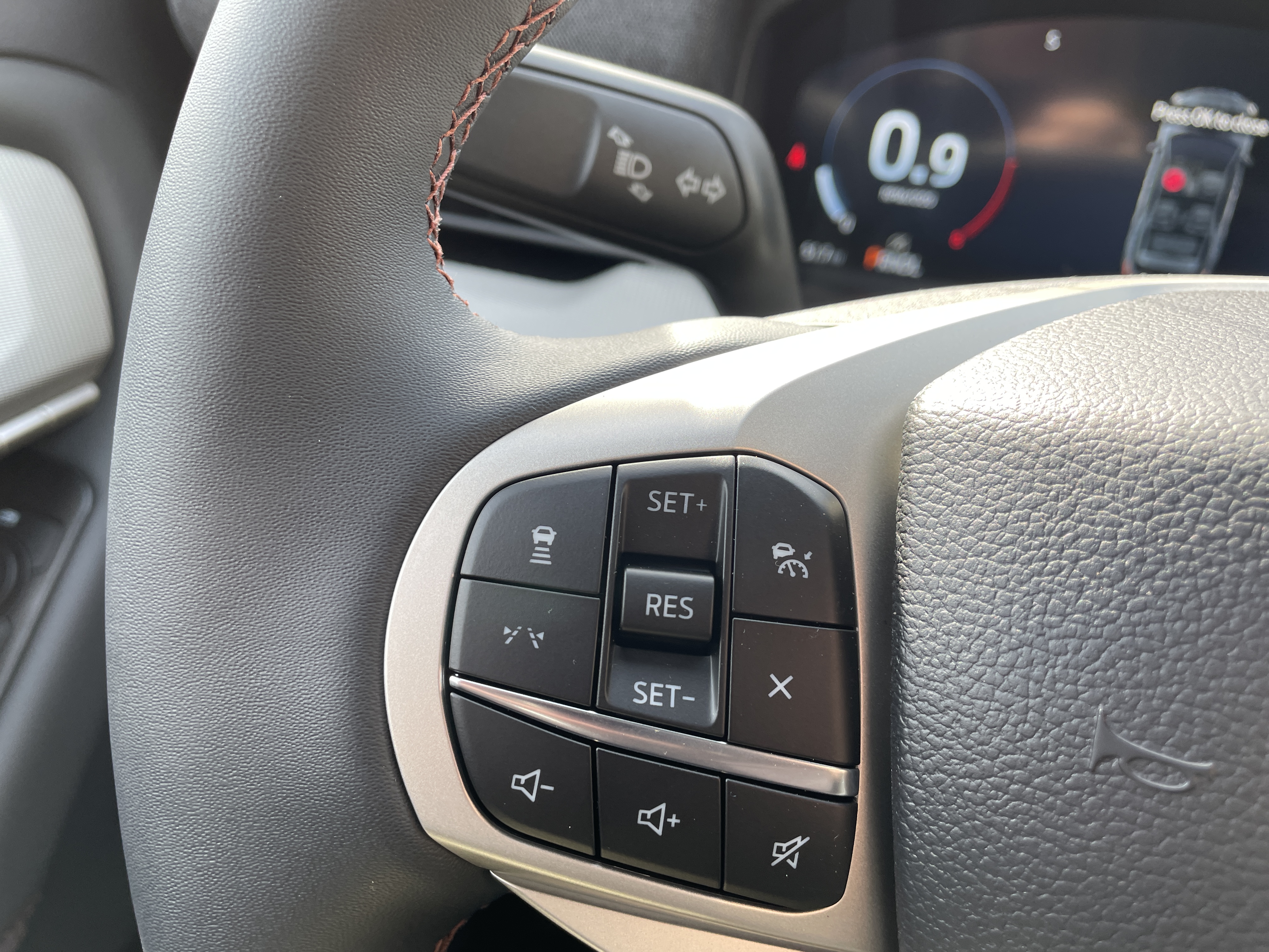 2027 Ford Explorer photo 19 of 34