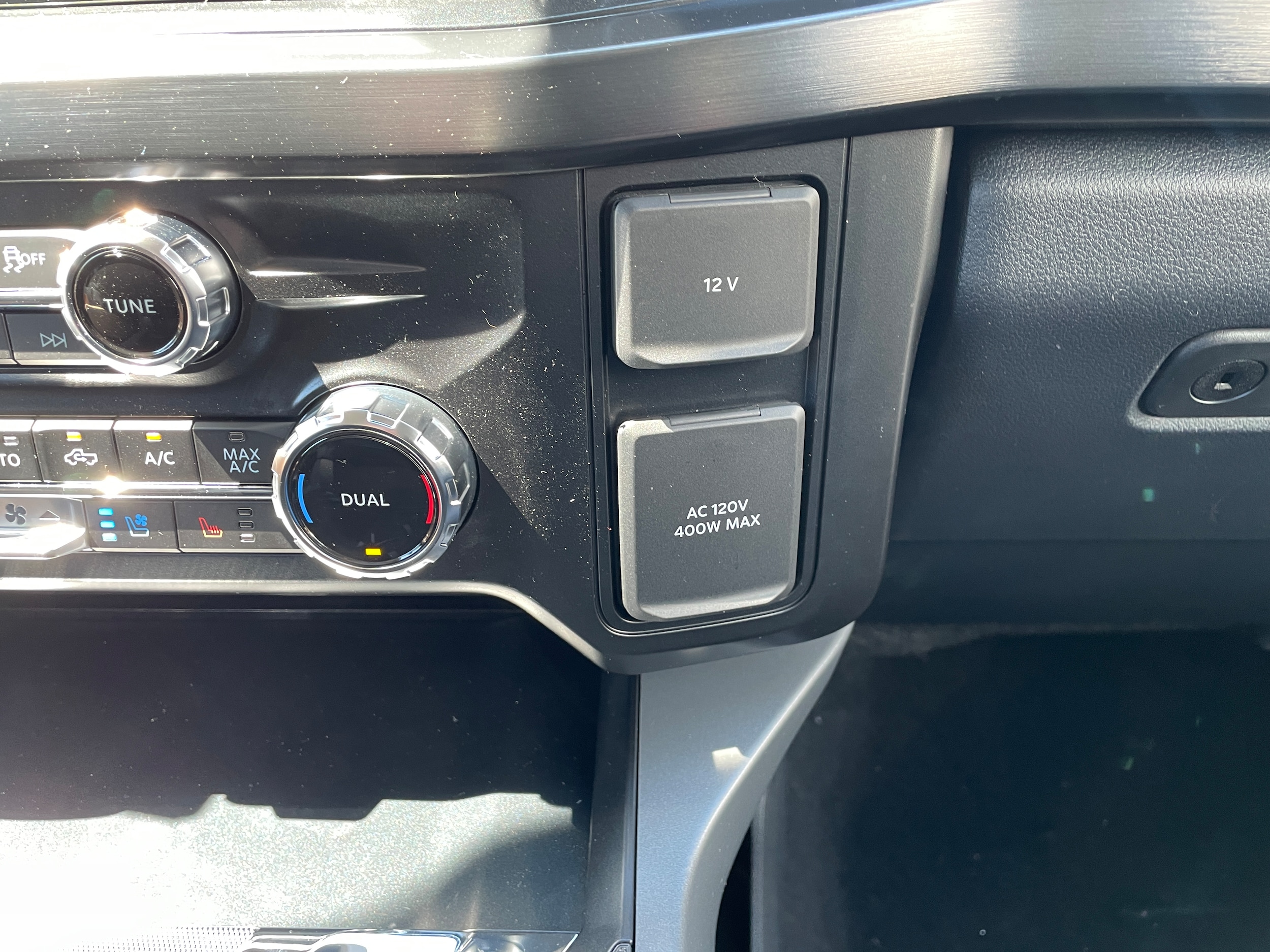 2026 Ford F-350 Pickup F-350&reg; Lariat&reg; Oxford White at Town & Country Ford