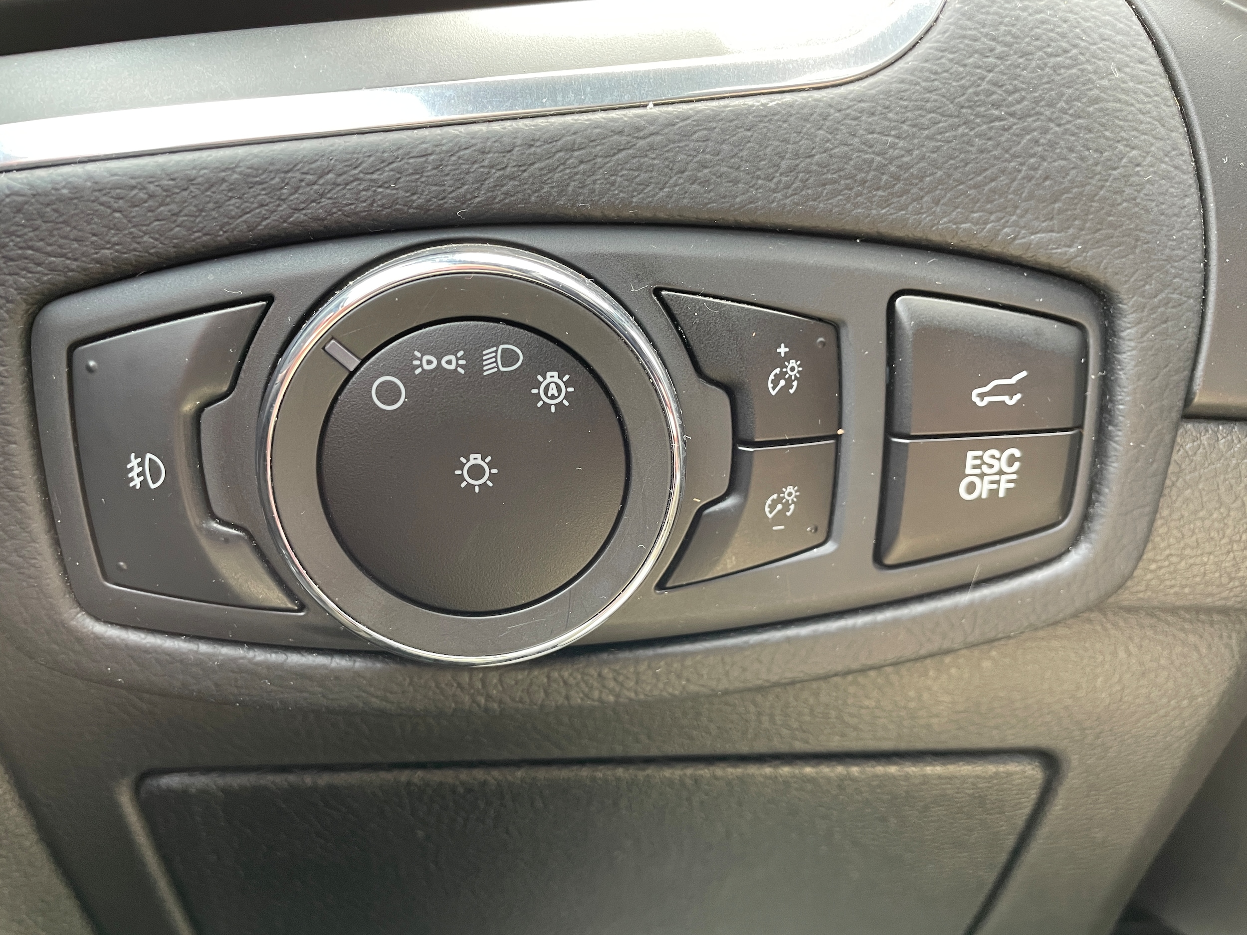 2023 Ford Edge ST Star White at South Park Mitsubishi