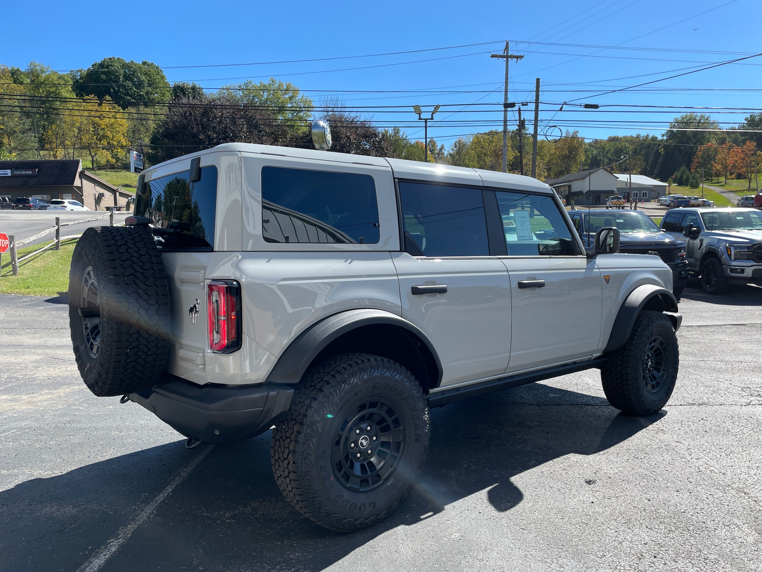 2026 Ford Bronco photo 5 of 33
