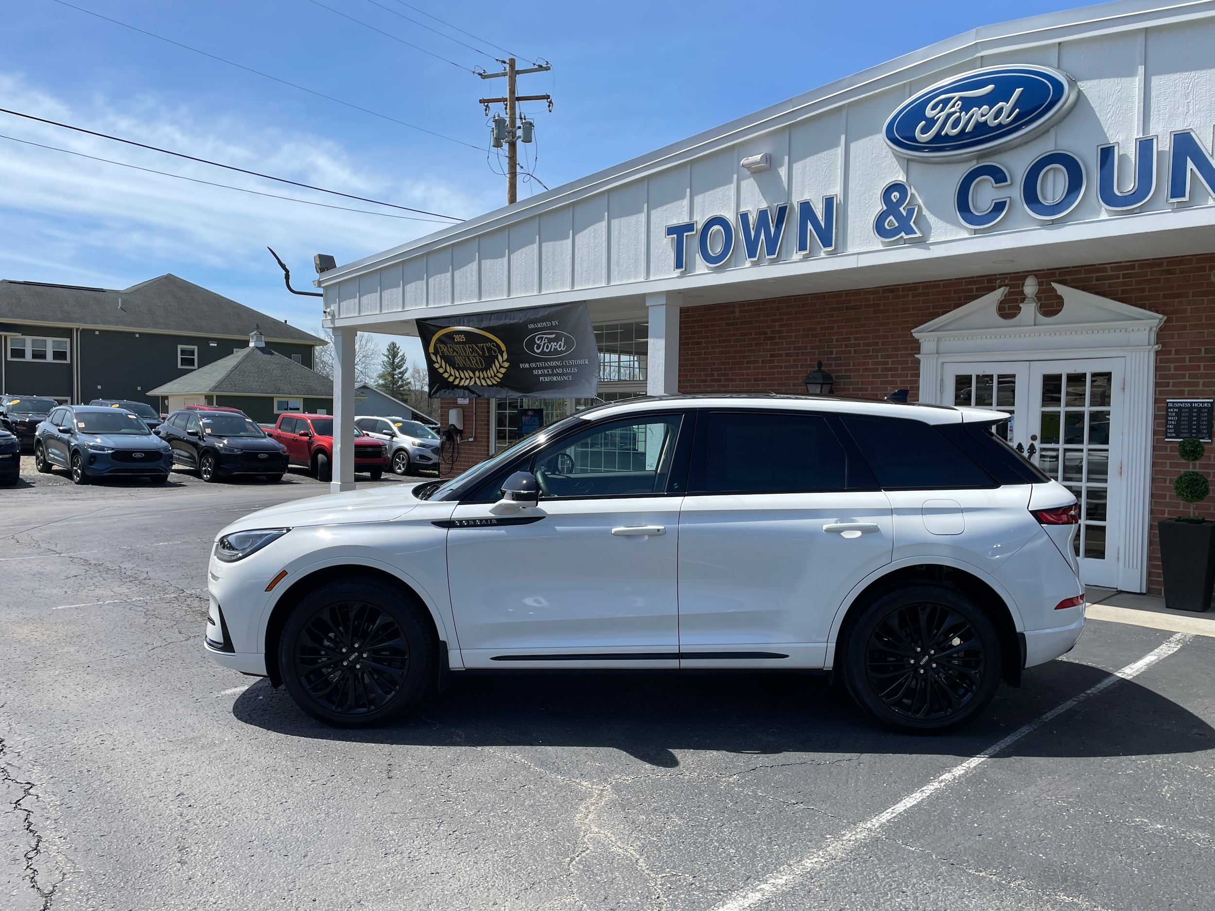 2024 Lincoln Corsair Premiere - 7