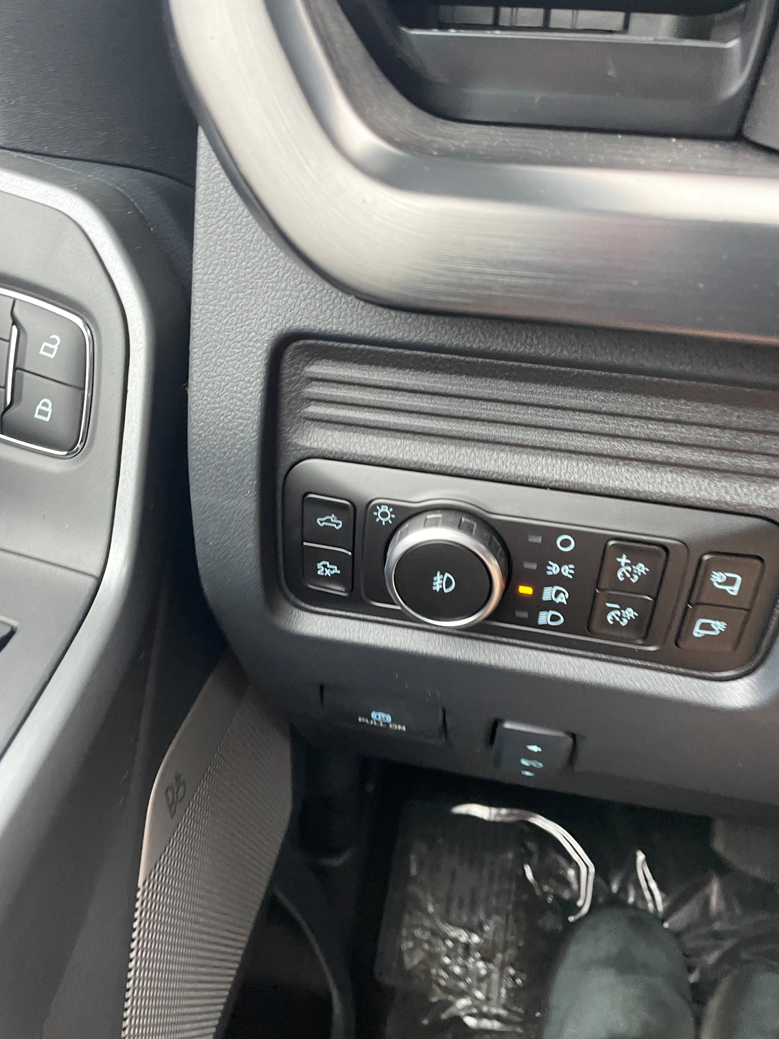 2026 Ford F-350 Pickup F-350&reg; Lariat&reg; Oxford White at Town & Country Ford