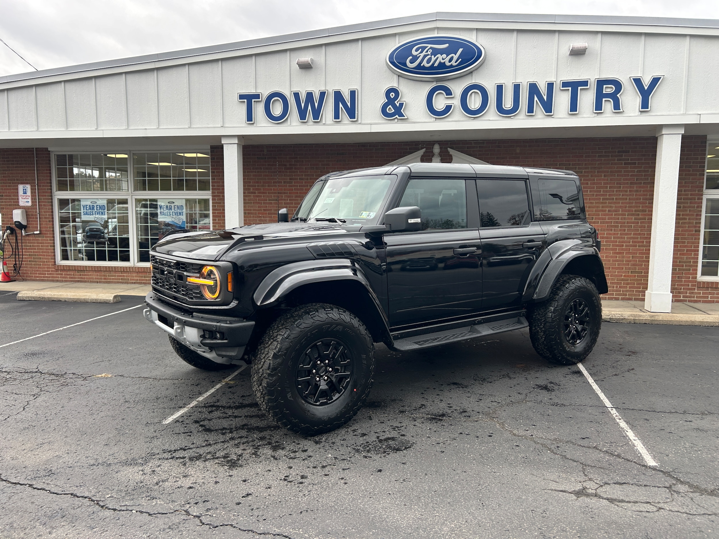 2025 Ford Bronco Raptor - 10