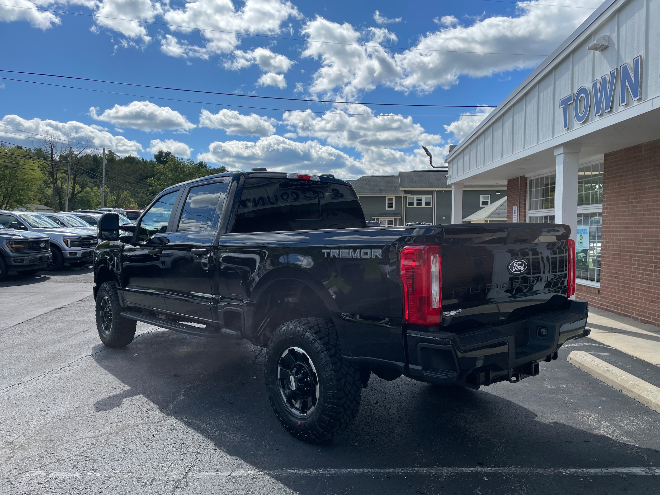 2027 Ford F-250 Pickup F250 4X4 Crew/C  at Town & Country Ford