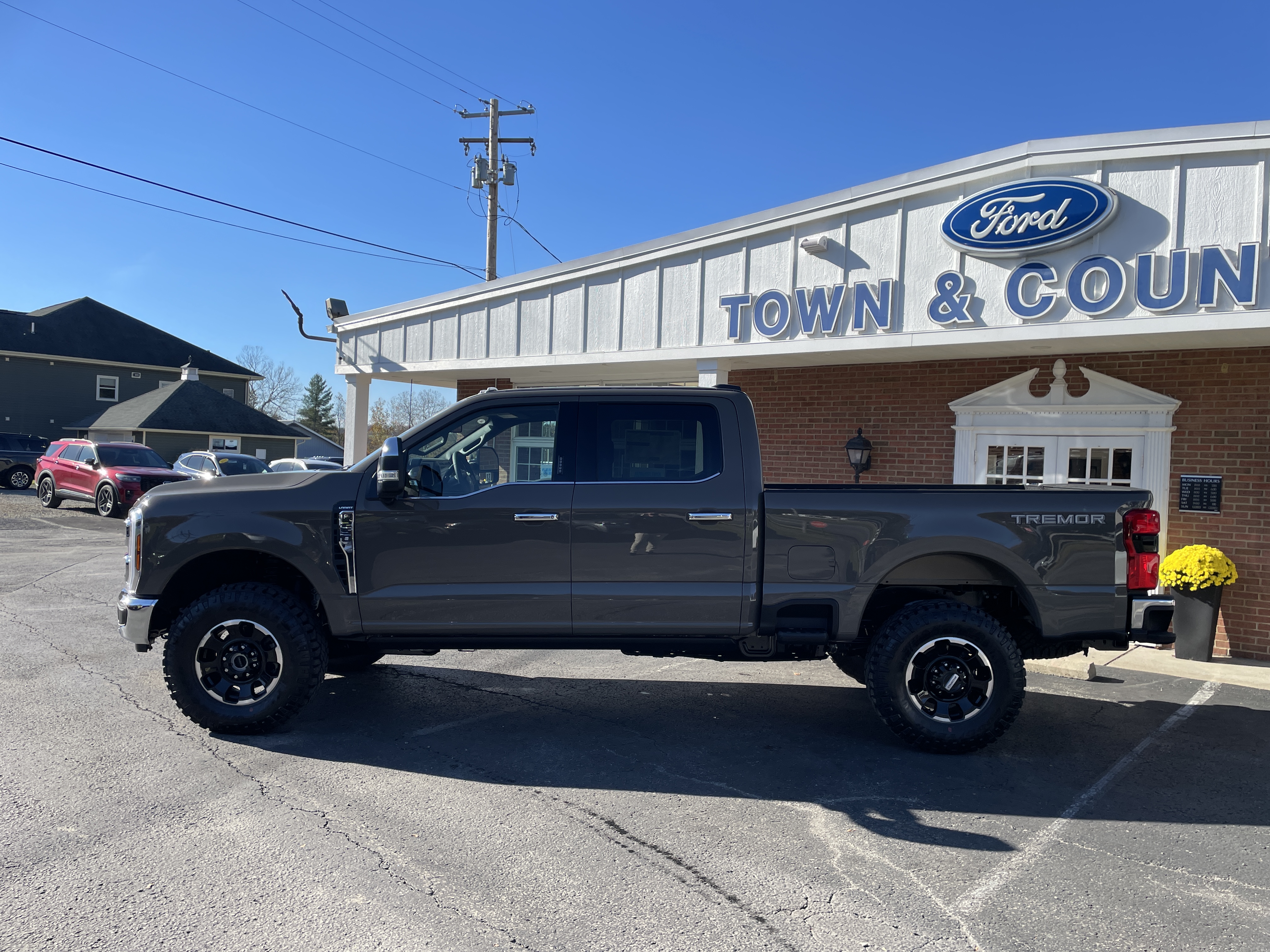 2027 Ford Super Duty photo 9 of 39