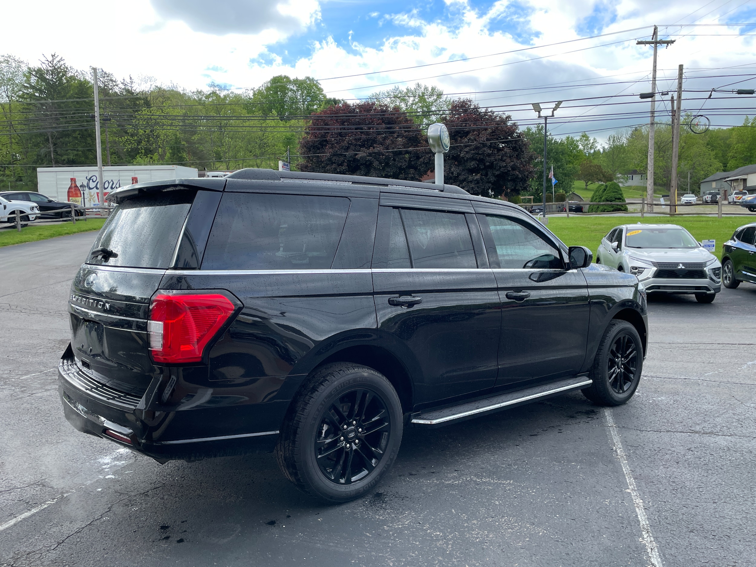 2023 Ford Expedition XLT Agate Black Metallic at Auto Express Rt. 8