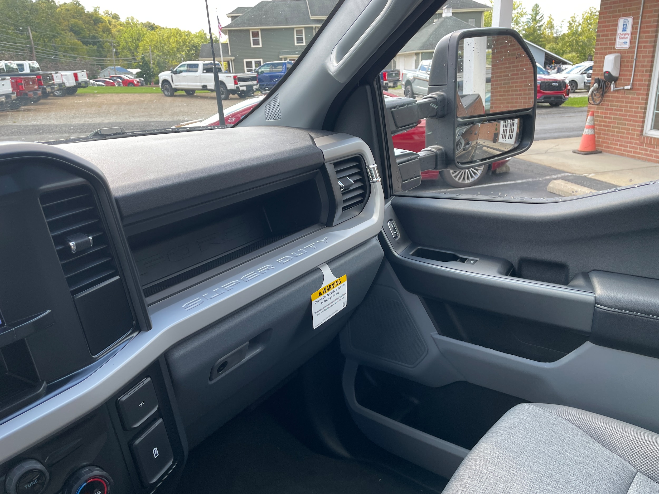 2027 Ford F-250 Pickup F250 4X4 Crew/C  at Town & Country Ford
