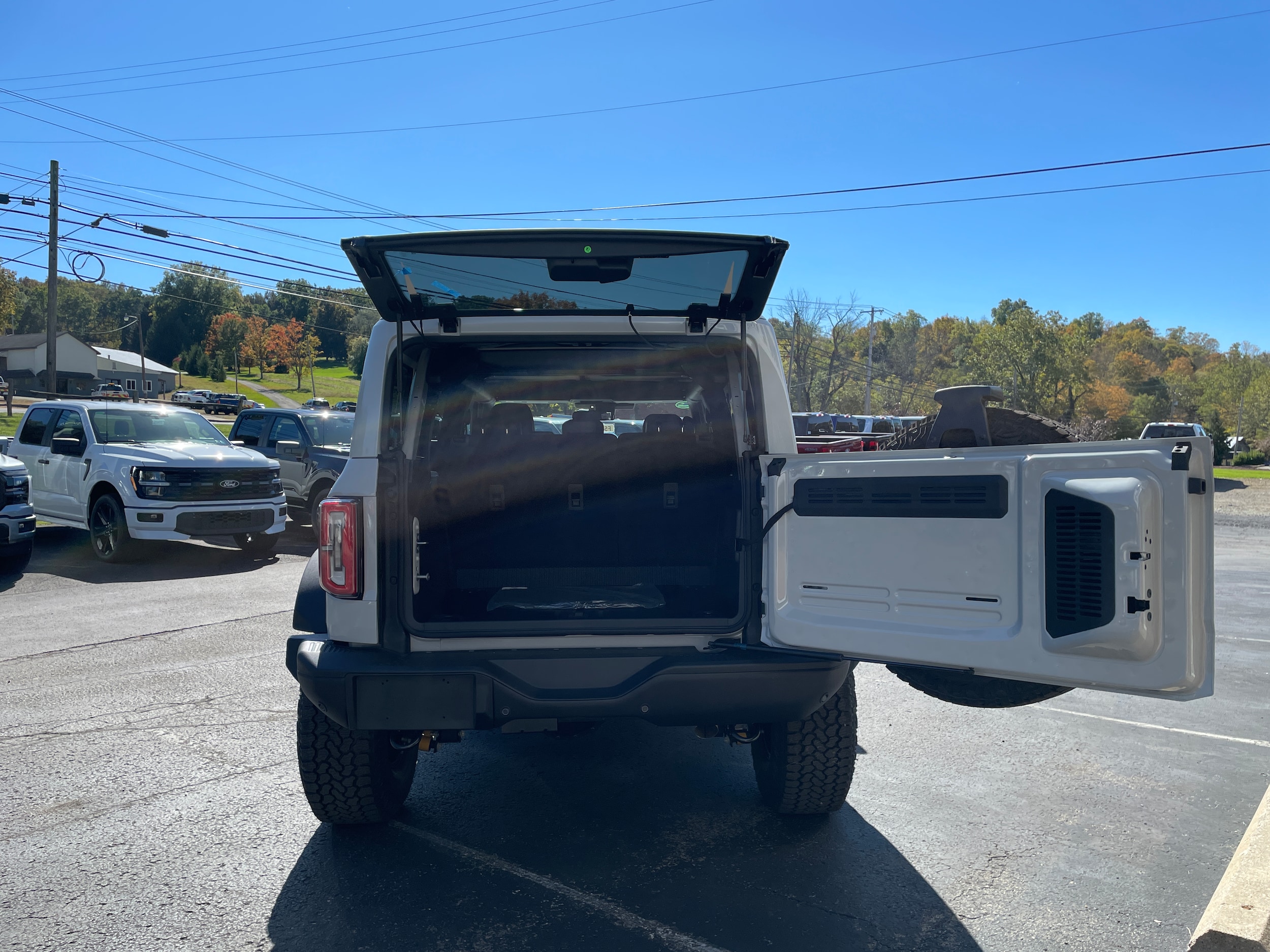2026 Ford Bronco photo 7 of 33