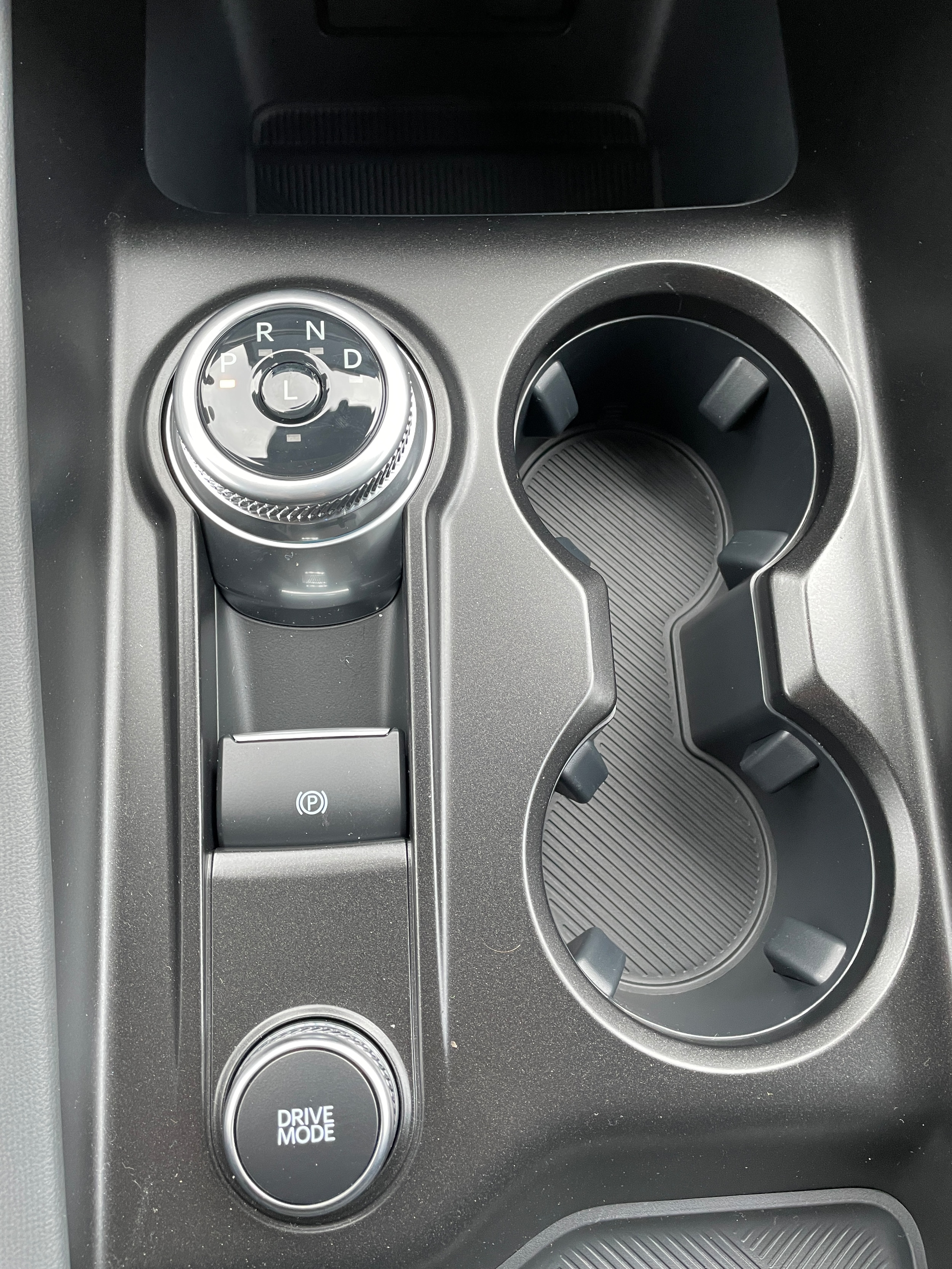 2026 Ford Explorer Active Space White Metallic at Town & Country Ford