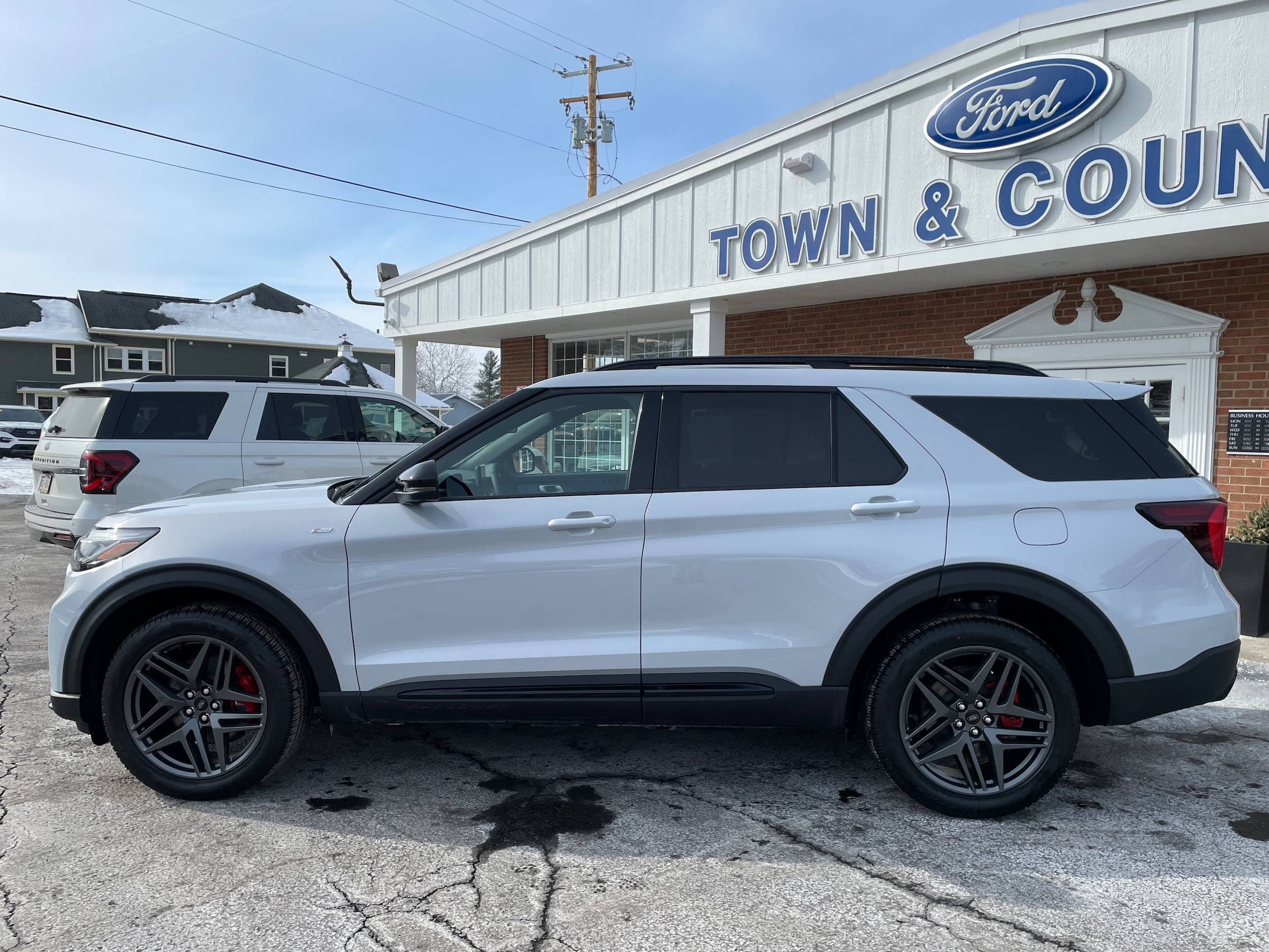 2026 Ford Explorer ST-Line - 7