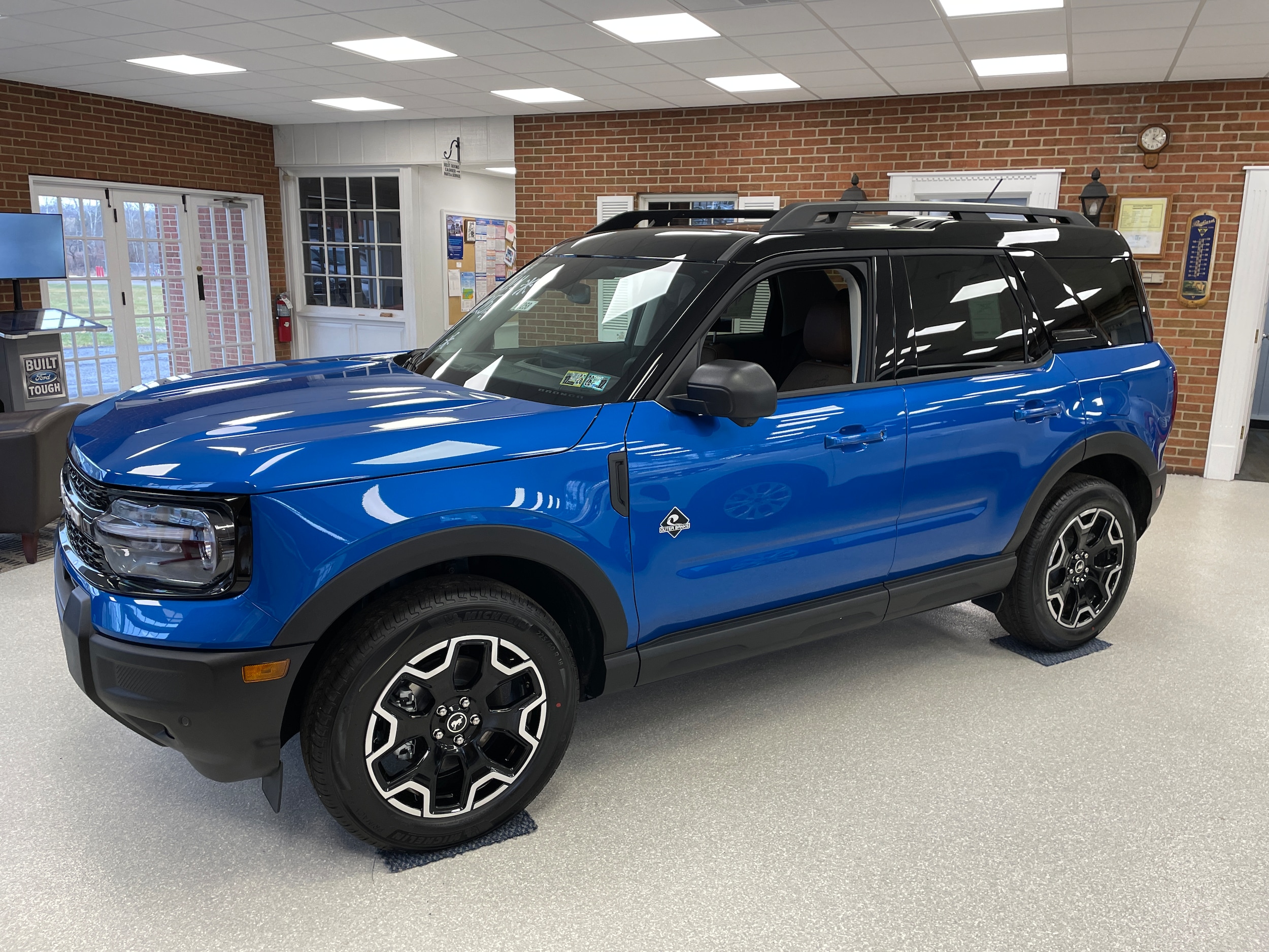2025 Ford Bronco Sport Outer Banks's photo